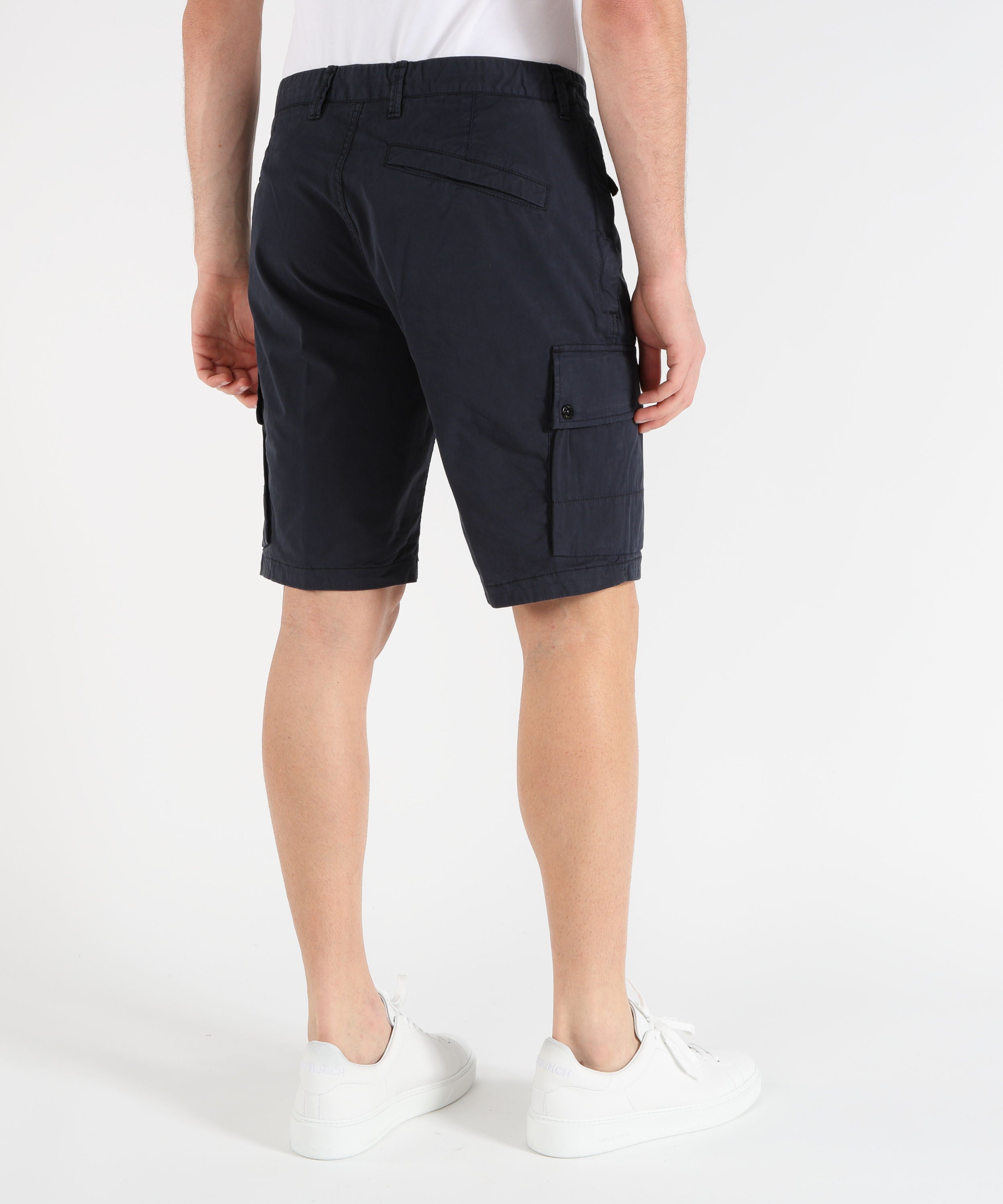 Bermuda STONE ISLAND STRETCH ORGANIC COTTON TWILL - Bermuda cargo vestibilità slim con tasche con zip Navy | STONE ISLAND