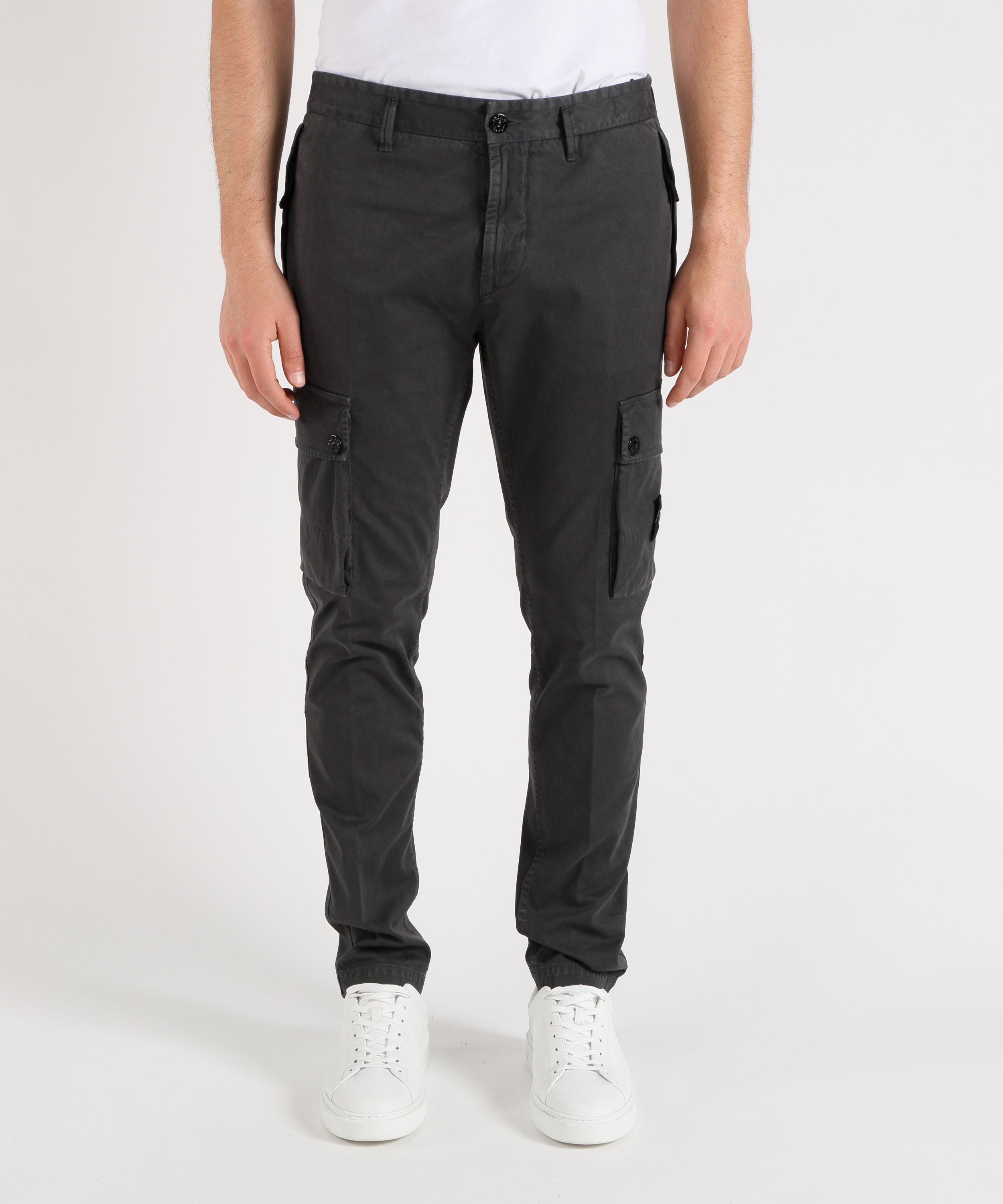 STONE ISLAND STRETCH ORGANIC BROKEN TWILL COTTON 'OLD' EFFECT - Pantalone cargo vestibilità slim con tasche con zip