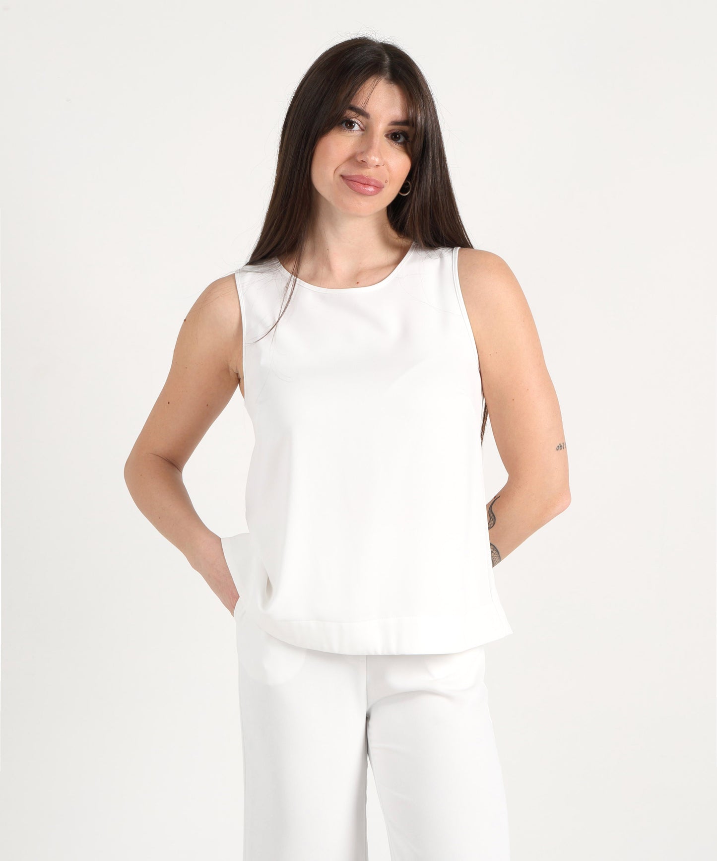 MAIDA MILA Women’s Soft Tank Top with Button Closure