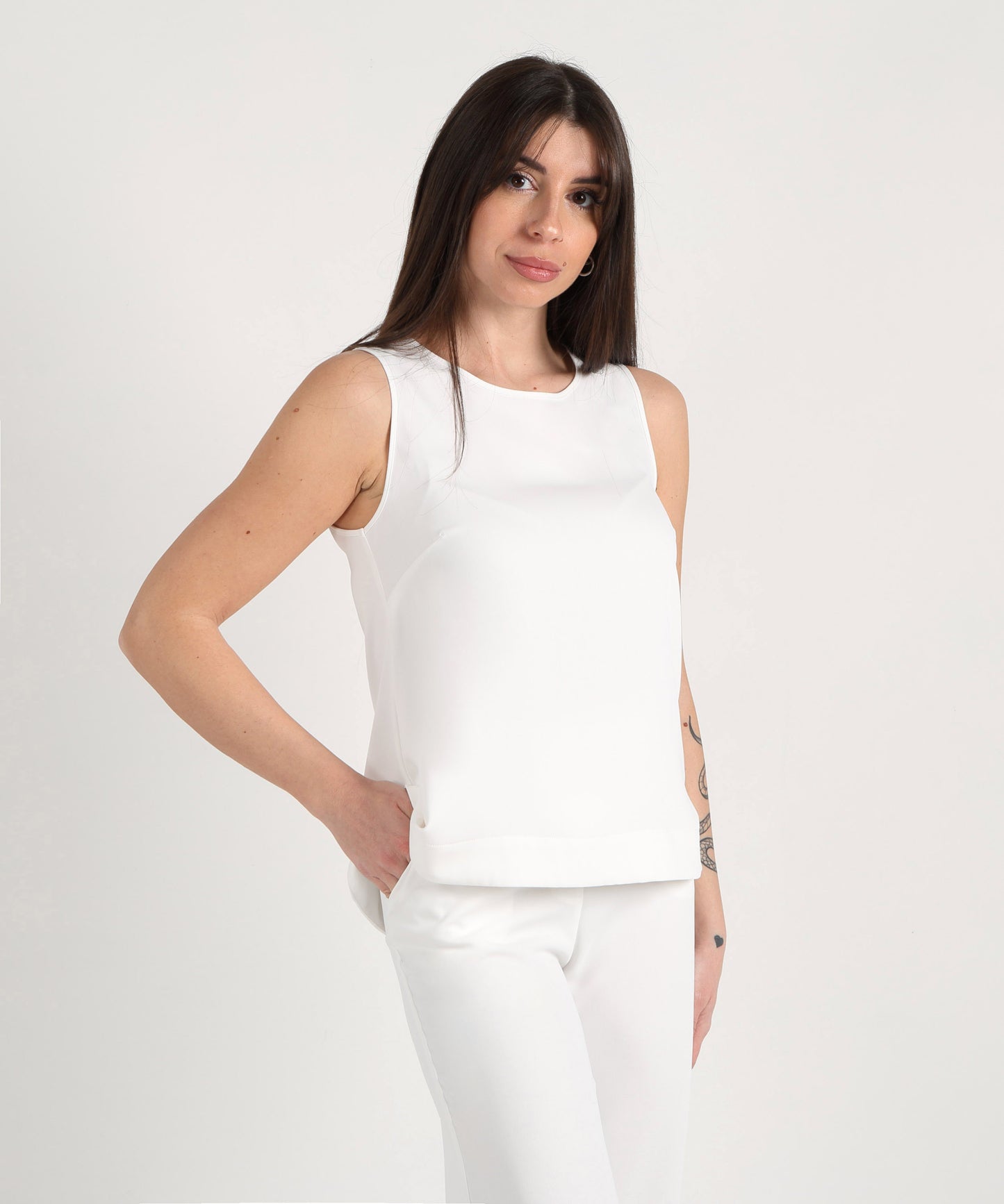 MAIDA MILA Women’s Soft Tank Top with Button Closure