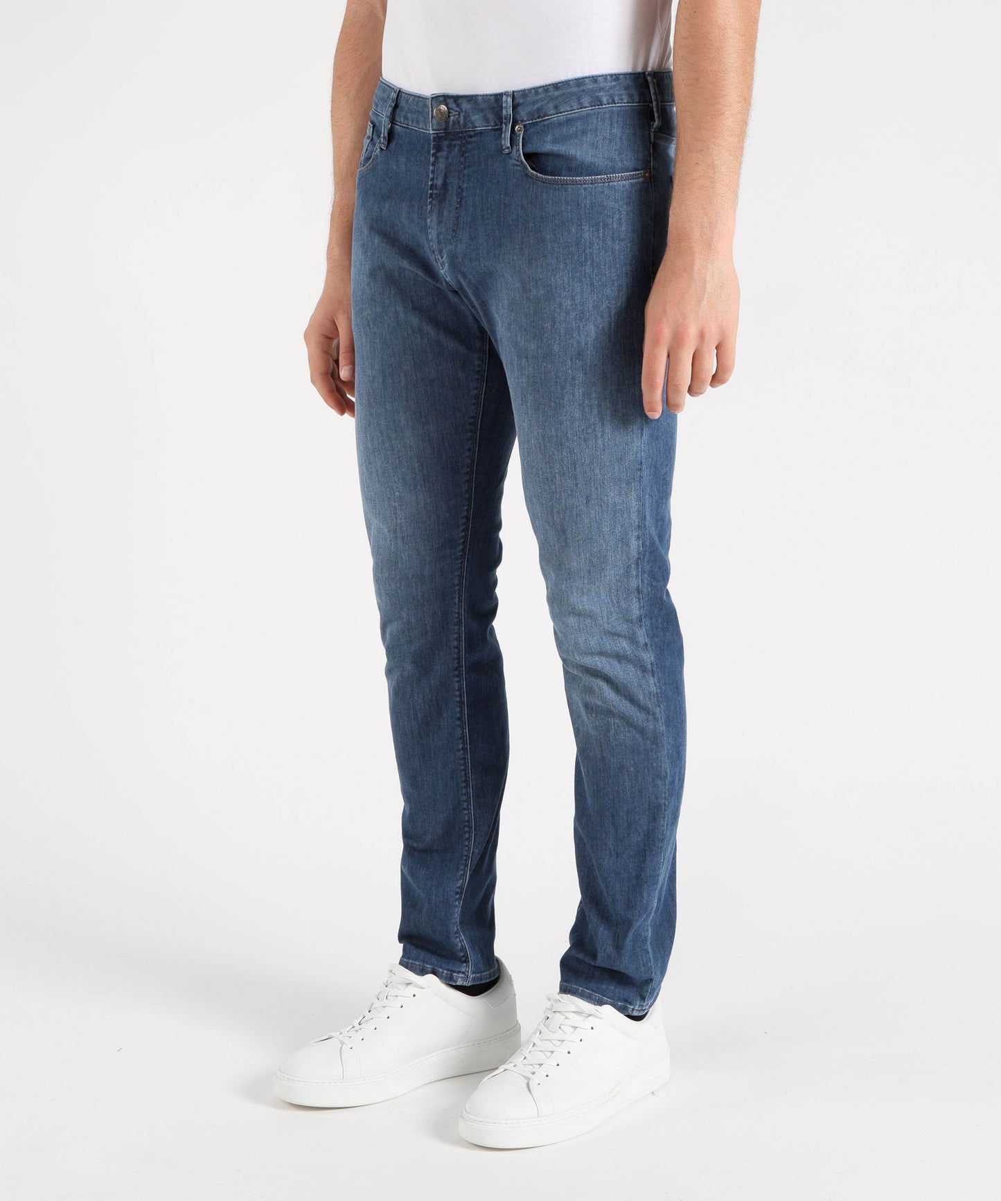 EMPORIO ARMANI J06 slim-fit jeans in 8 oz light-wash denim