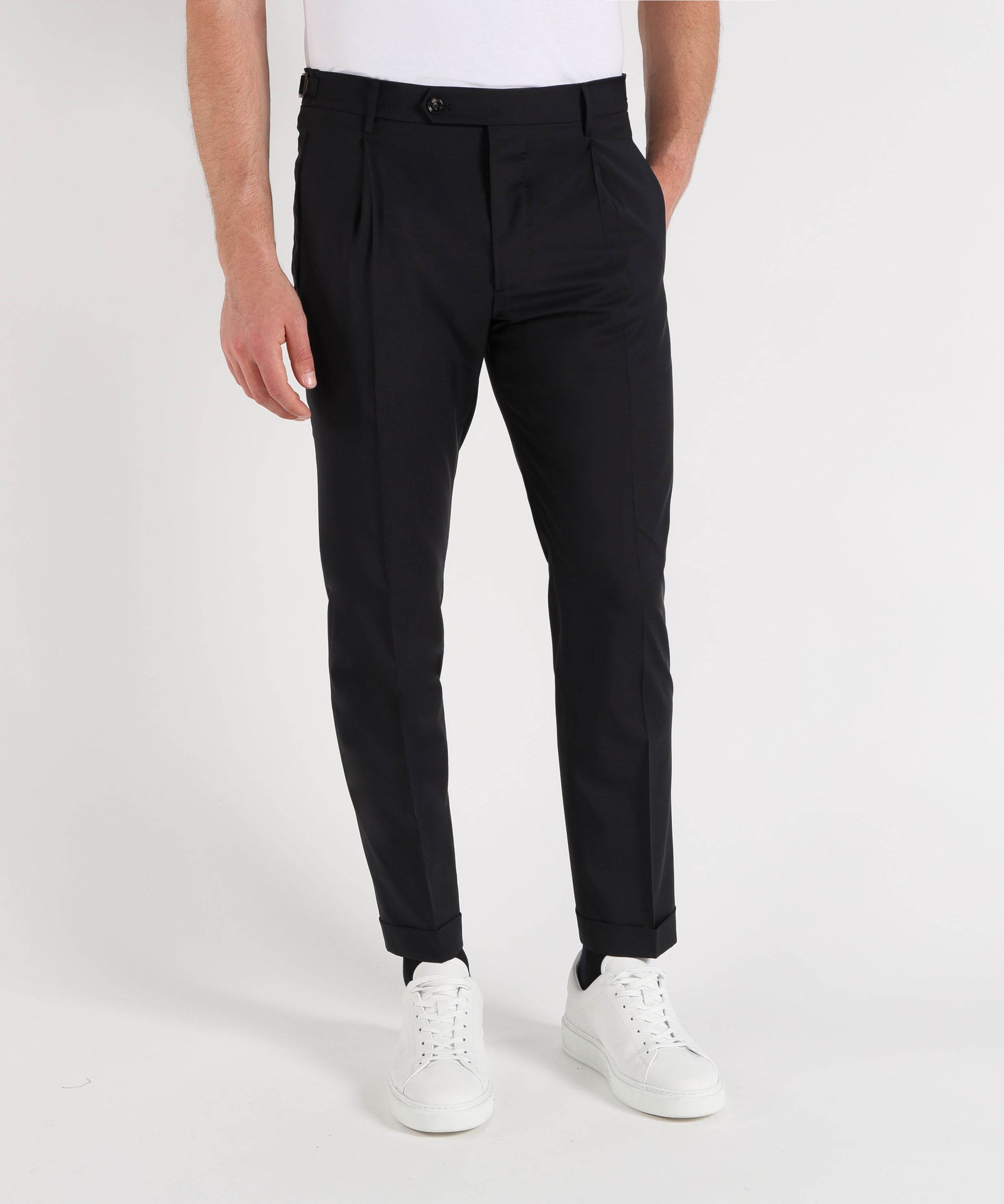 Trousers BERWICH Men’s classic trousers with pleats Navy | BERWICH