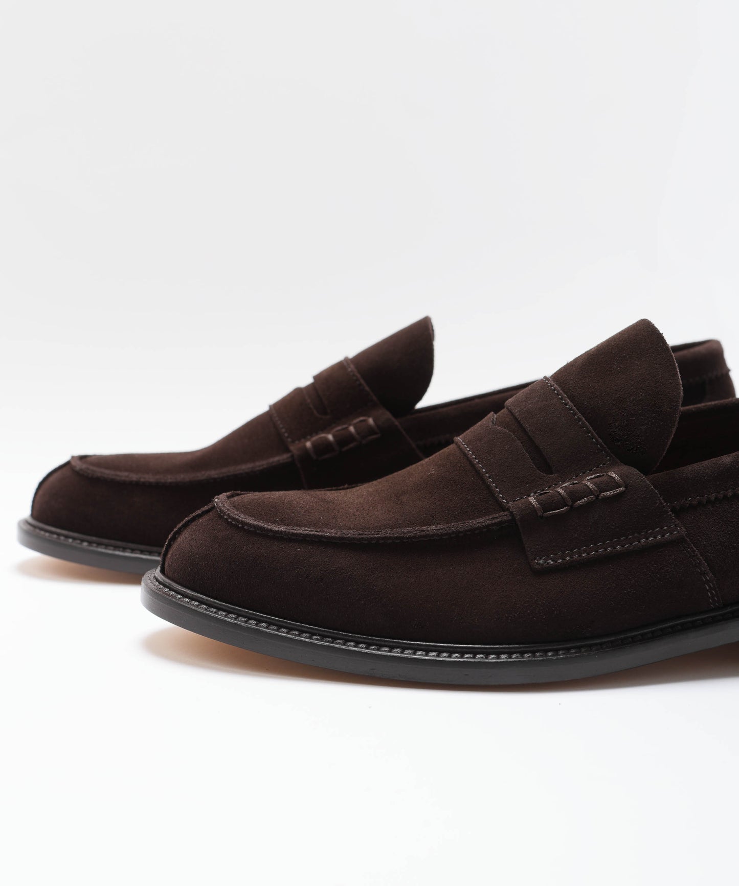 DOUGLAS Suede moccasins”