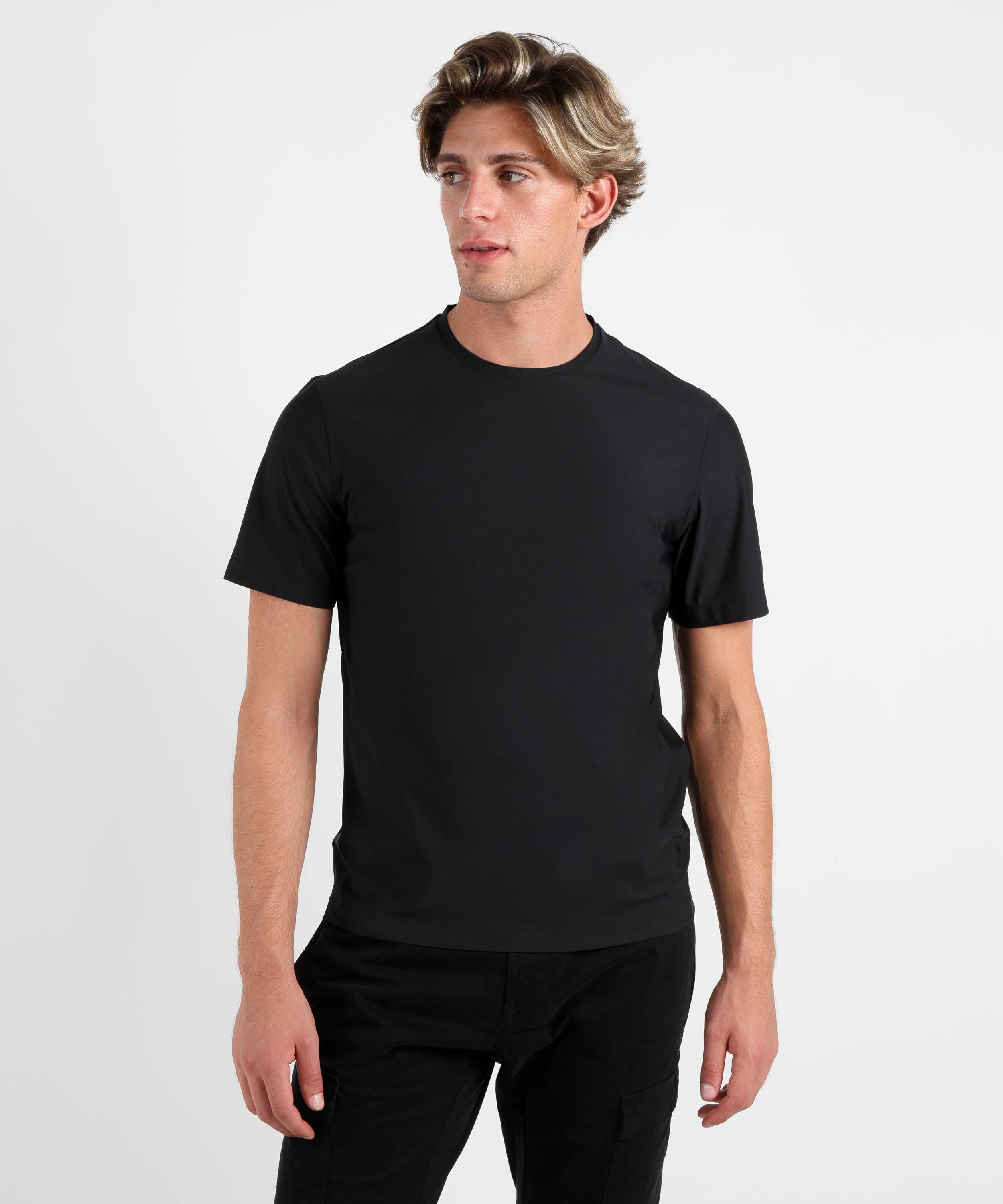 T-shirt ARCHIVIUM T-shirt Nero | ARCHIVIUM