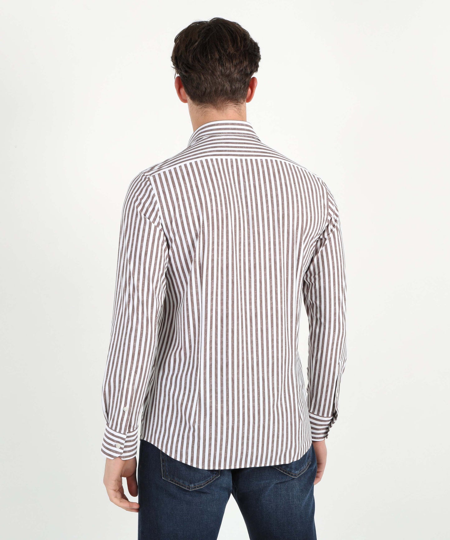 ARCHIVIUM semi-spread collar, tailored fit
