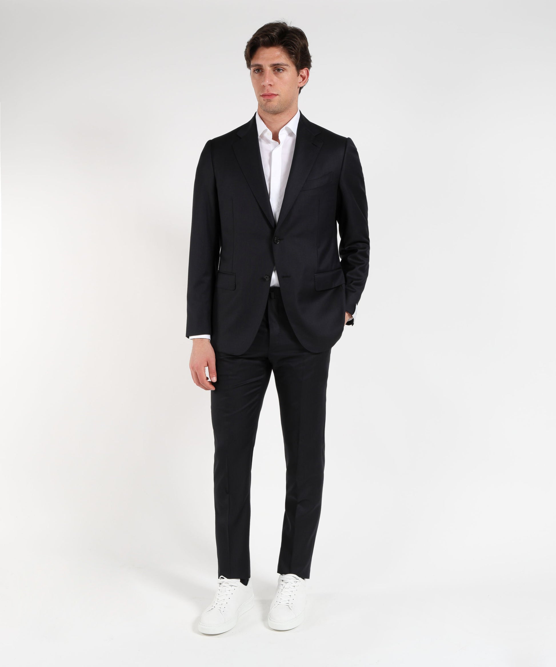 Dresses &amp; Suits CARUSO  Men’s two-button suit – Norma line Blu scuro | CARUSO