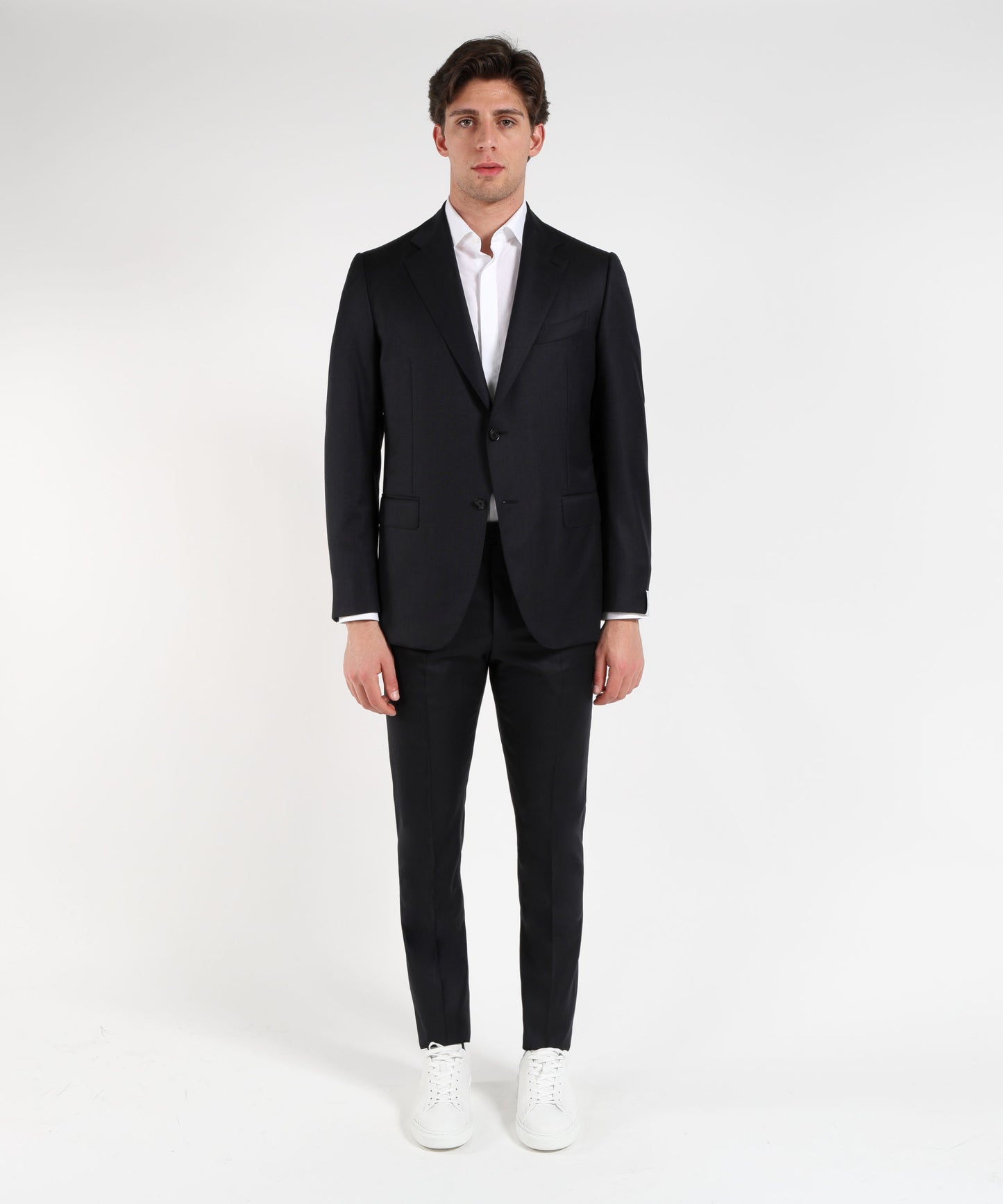 CARUSO  Men’s two-button suit – Norma line