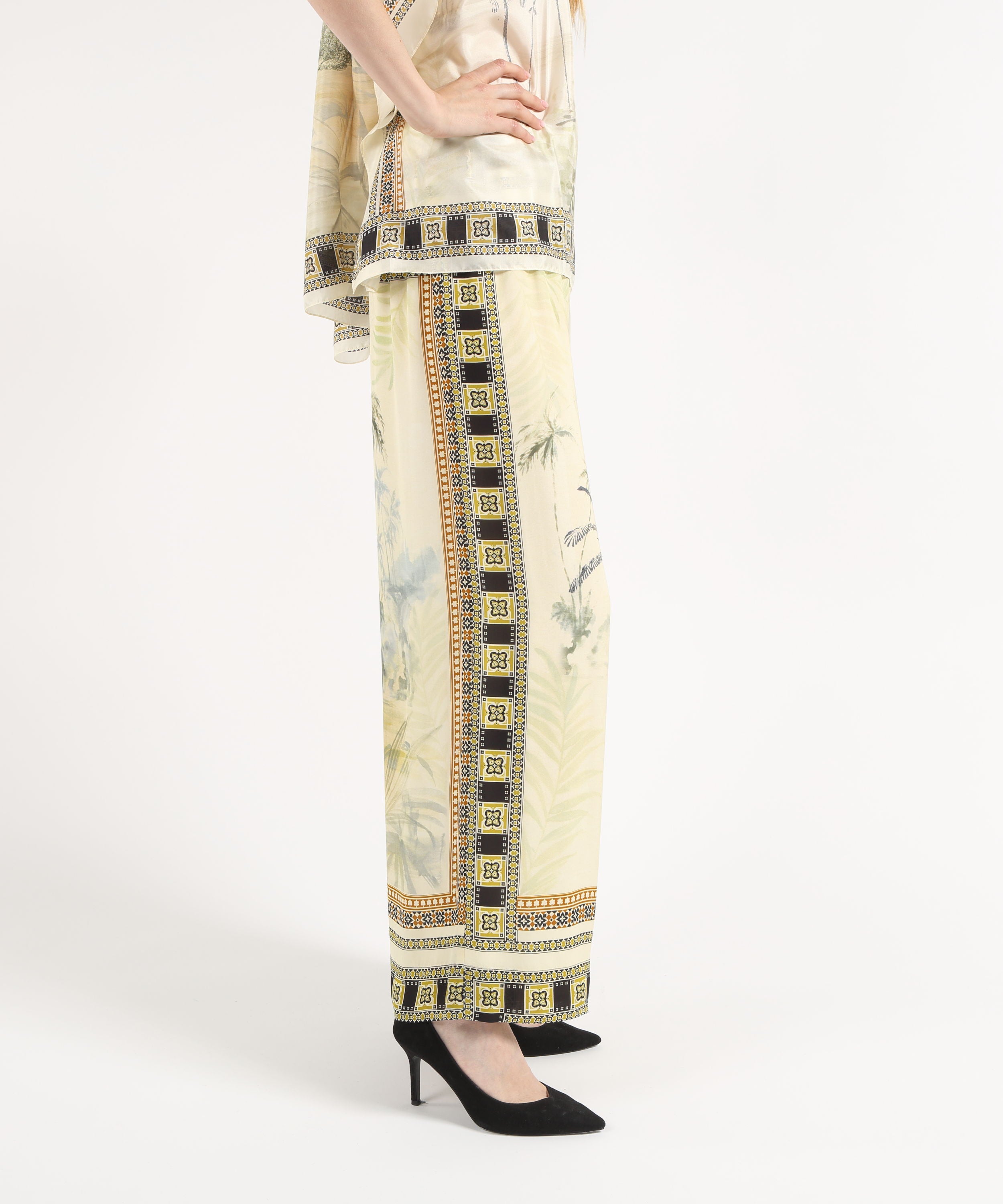 Trousers SEVENTY Printed viscose voile stretch trousers Salvia | SEVENTY