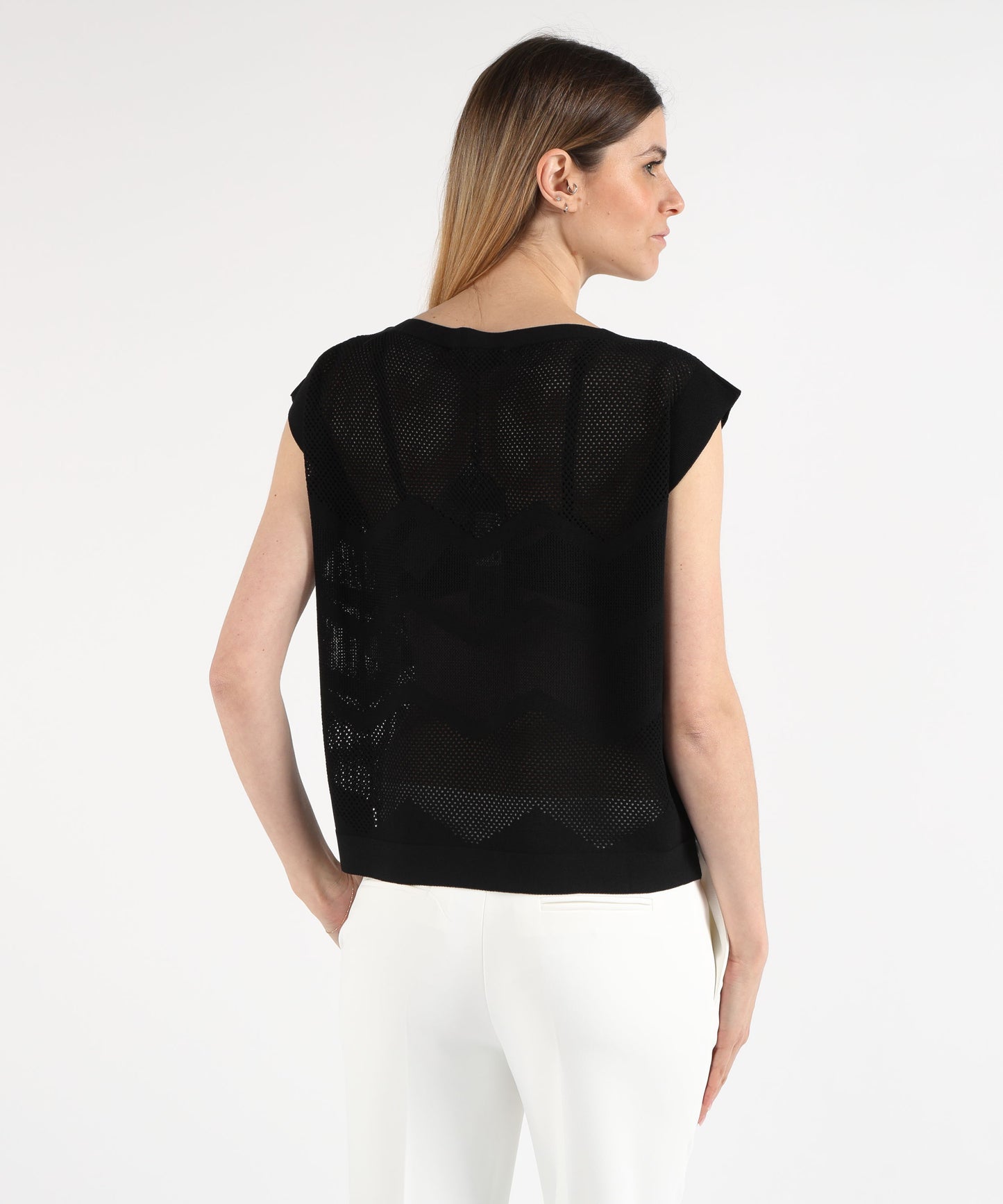 D.EXTERIOR Perforated-Effect Top