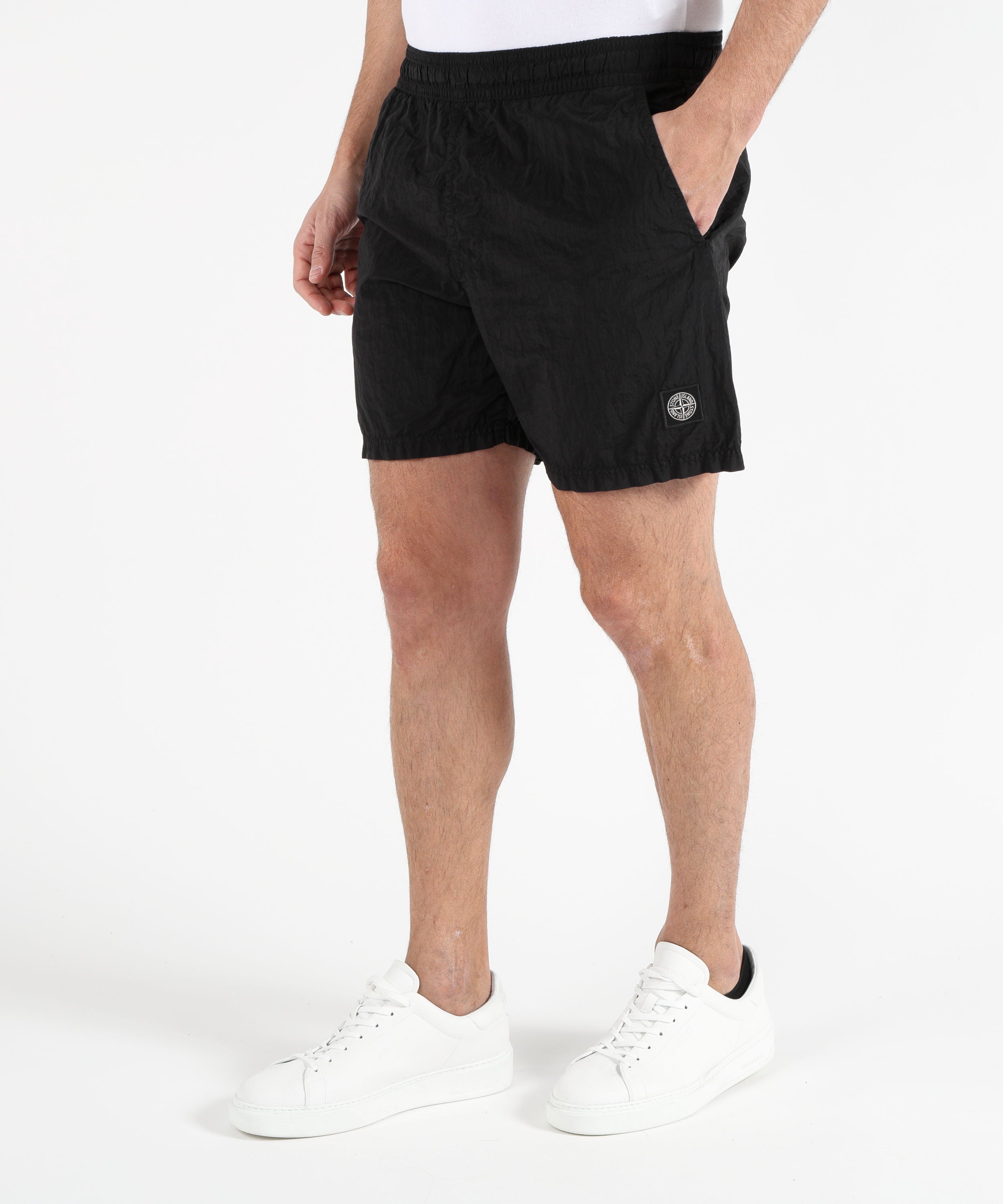 Costumi STONE ISLAND NYLON METAL IN ECONYL® - Pantaloncini da bagno media lunghezza regular con tasche Nero | STONE ISLAND