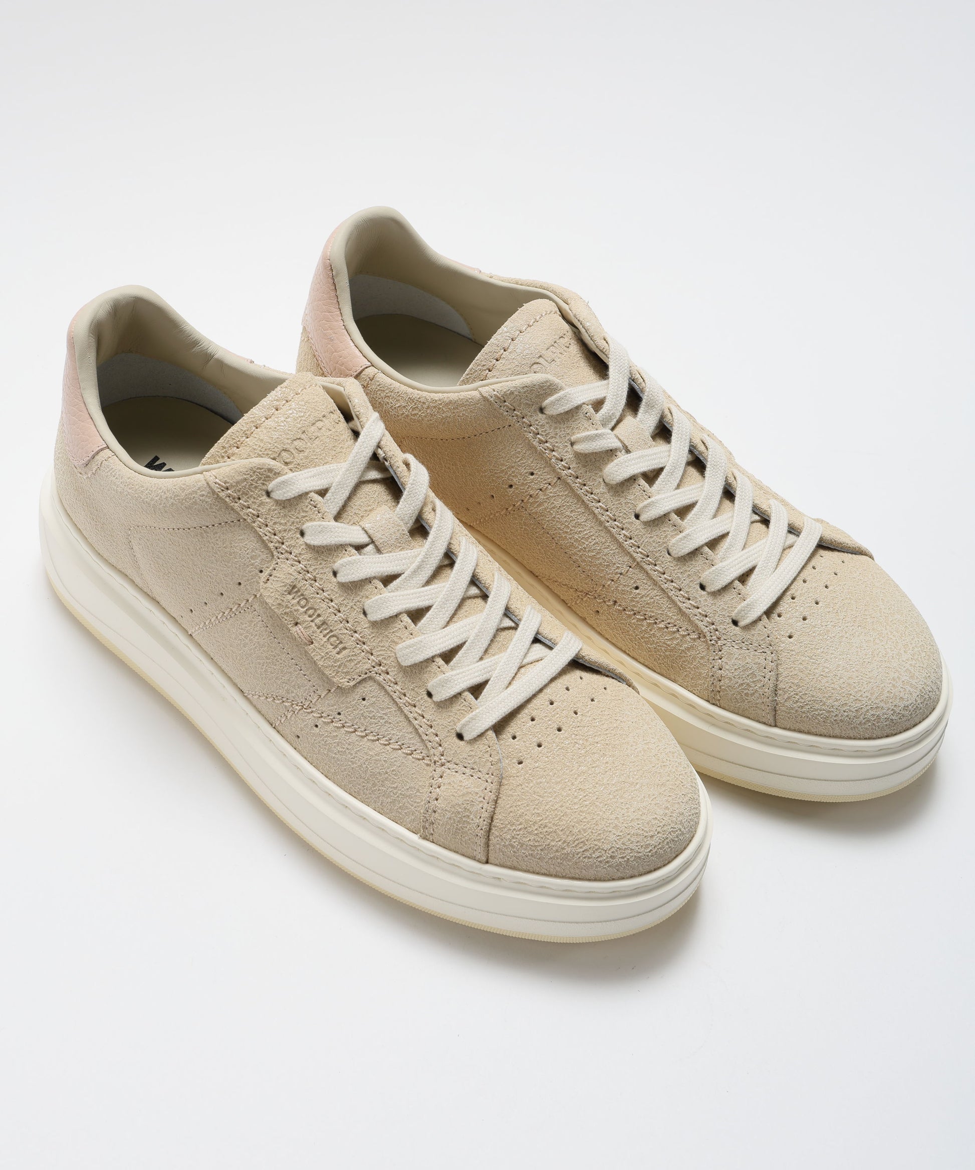 Sneakers WOOLRICH Sneakers in Pelle Abrasiva – Dettagli Rosa e Logo Panna | WOOLRICH