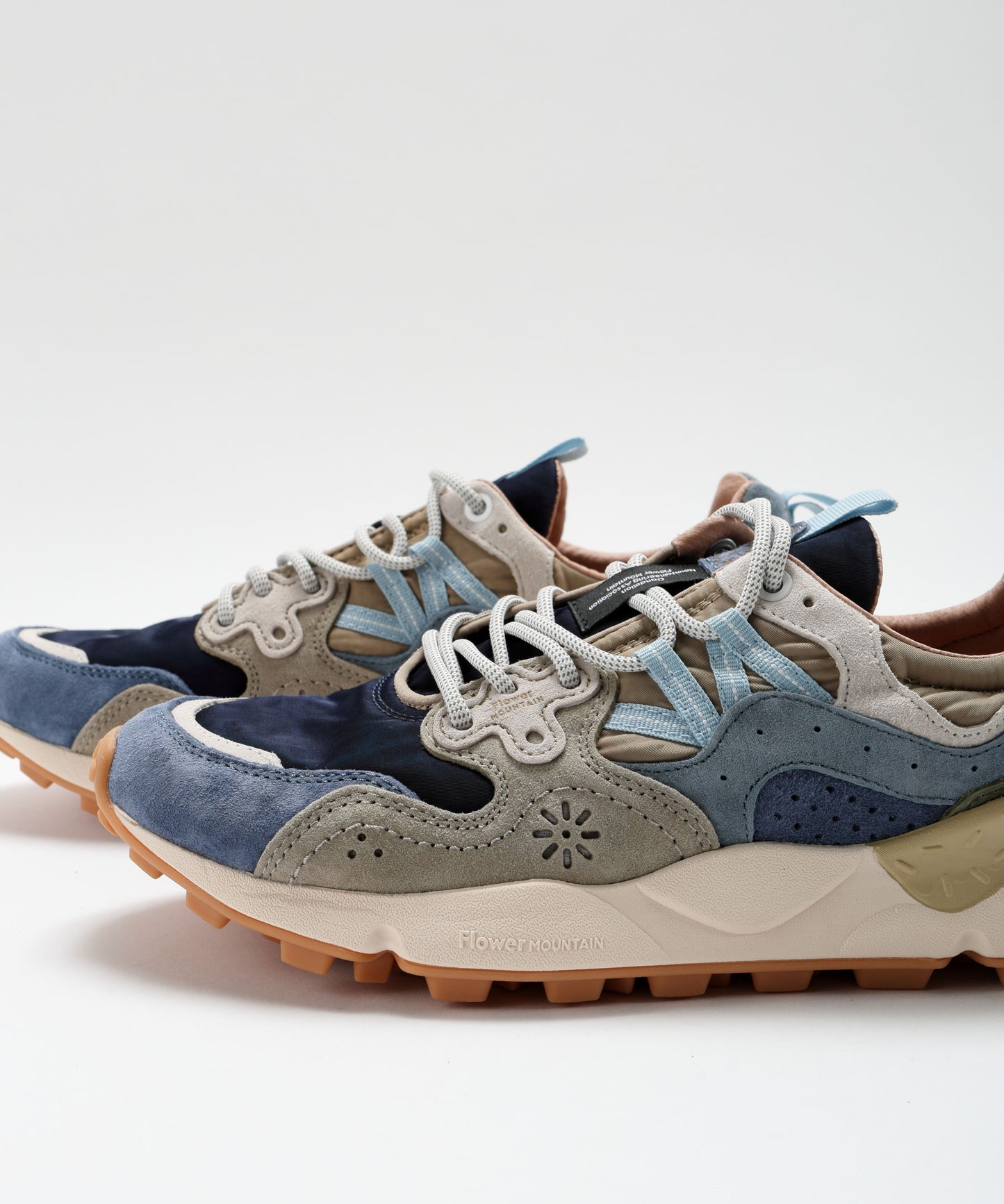FLOWER MOUNTAIN Sneakers Yamano 3 in suede e tessuto tecnico