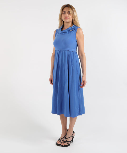 Abiti RIBKOFF Abito aderente e poi svasato in maglia effetto seta e memory con collo sciallato Azzurro | RIBKOFF