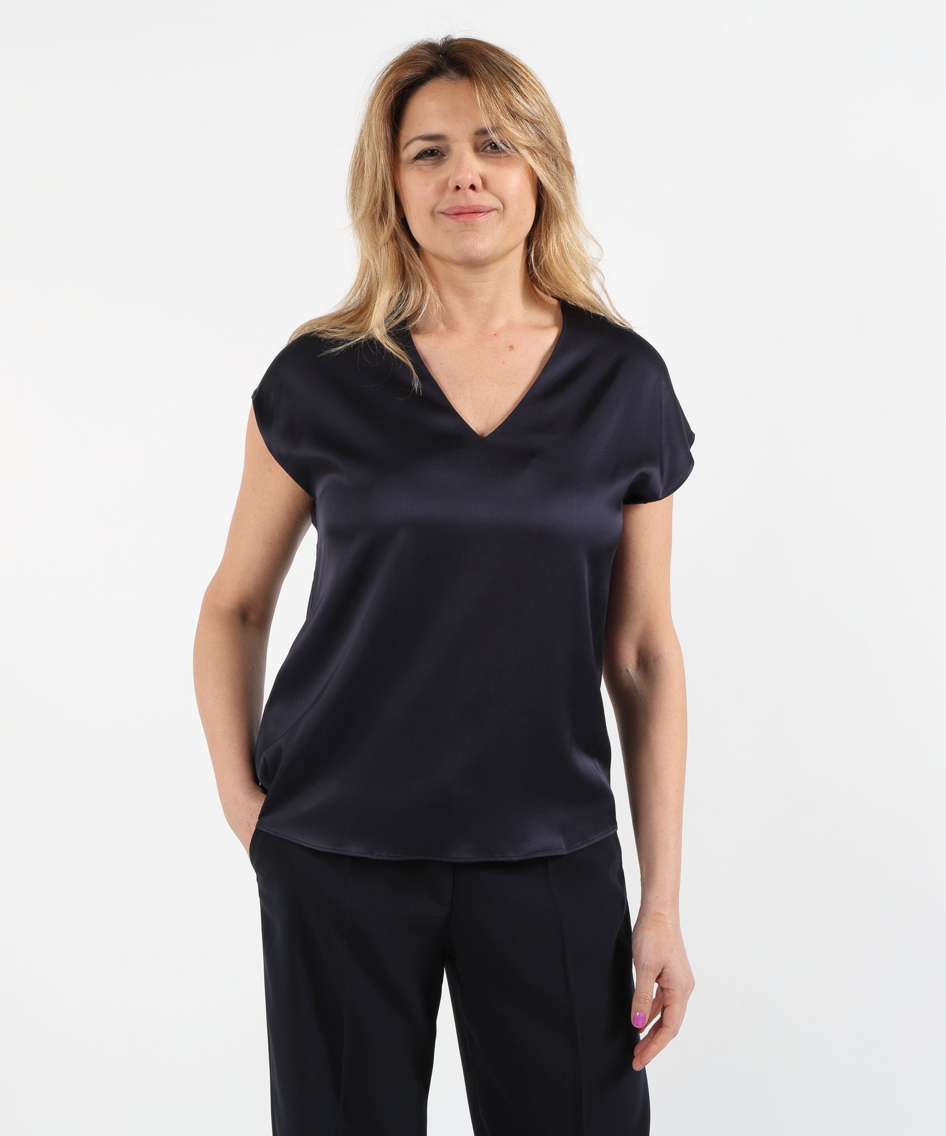 T-shirt ELENA MIRO' Blusa in raso con scollo a V Blu | ELENA MIRO'
