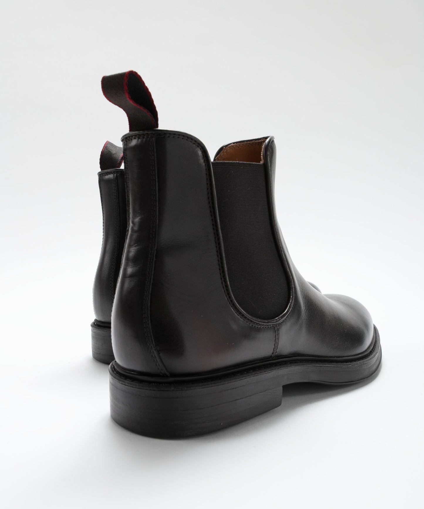 CORVARI Leather Chelsea Boots with Washed Effect and Rubber Sole