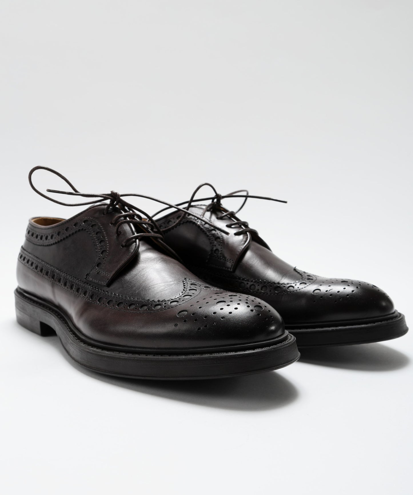 CORVARI 4-Eyelet Duilio Derby Shoes in Leather with Rubber Sole