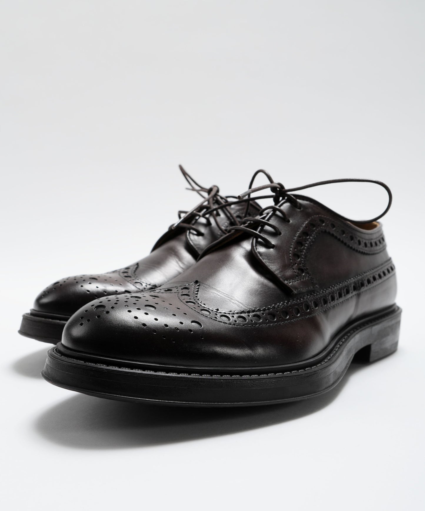 CORVARI 4-Eyelet Duilio Derby Shoes in Leather with Rubber Sole