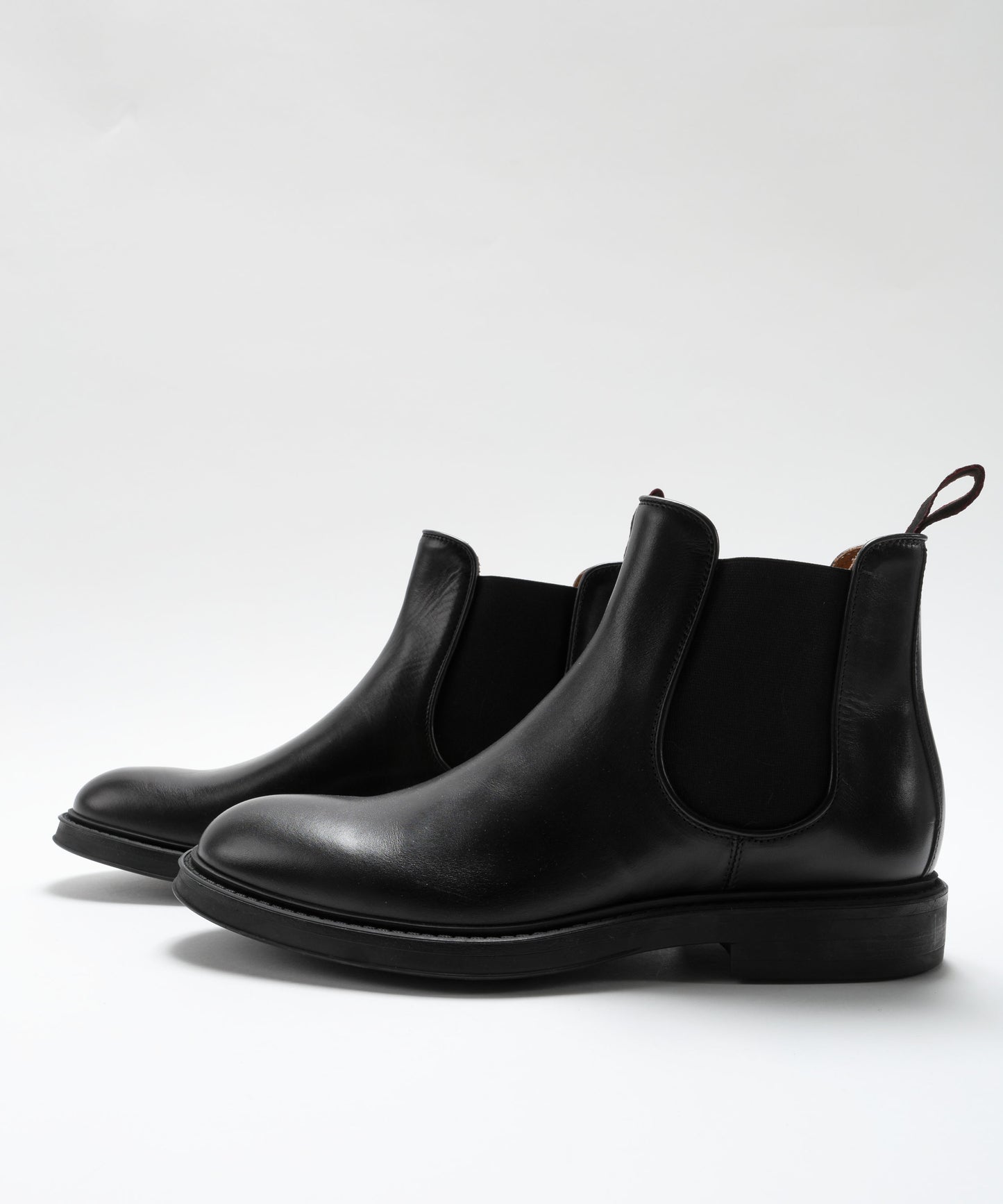 CORVARI Leather Chelsea Boots with Ombre Effect and Rubber Sole