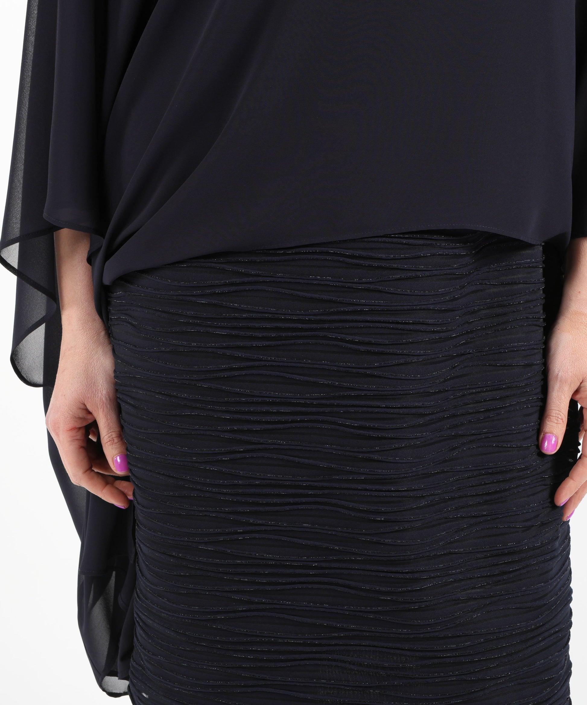 Abiti RIBKOFF Abito tubino in maglia a cascata con poncho in chiffon sovrapposto Blu notte | RIBKOFF