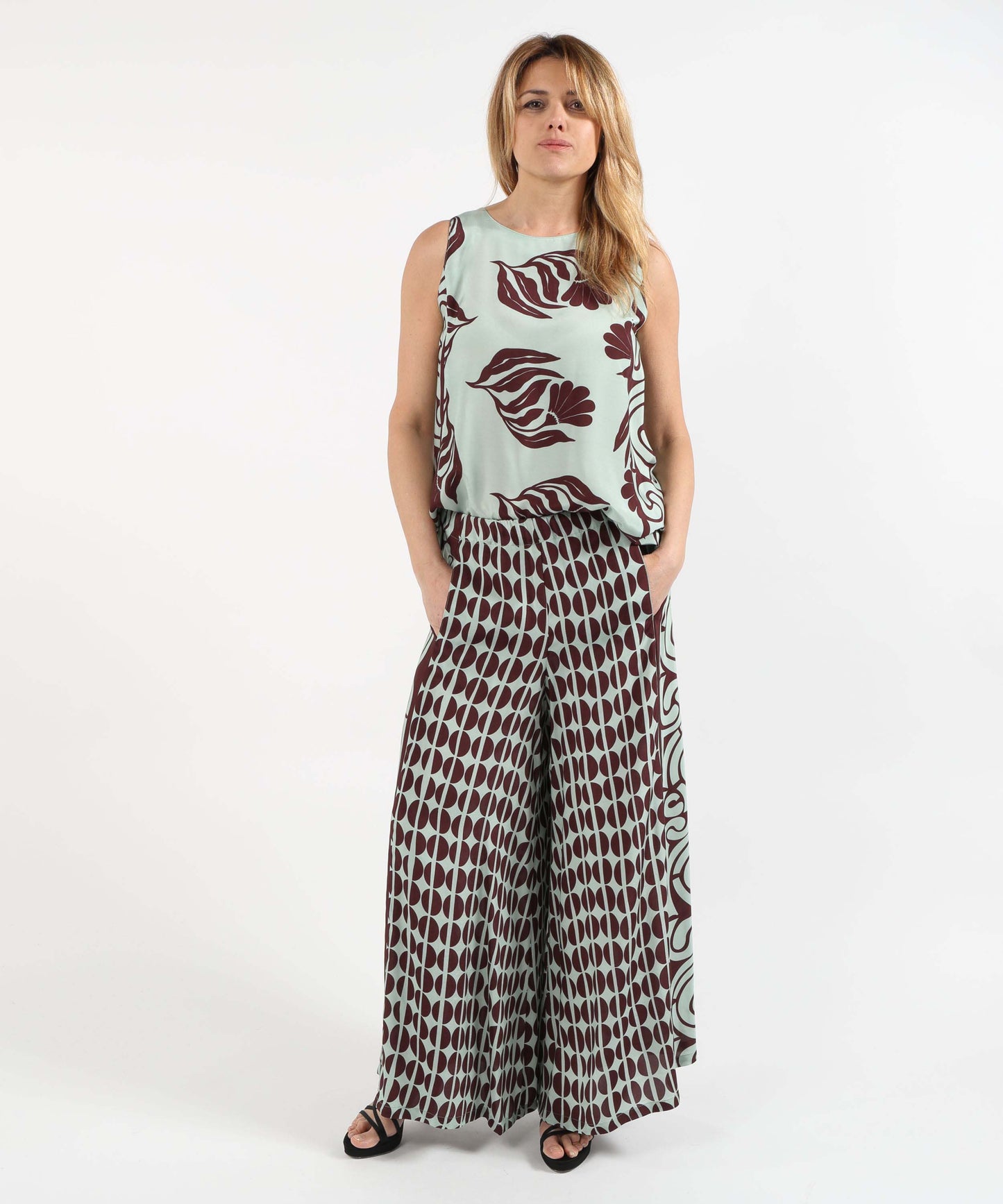 TO.ABI Top and Pants Set