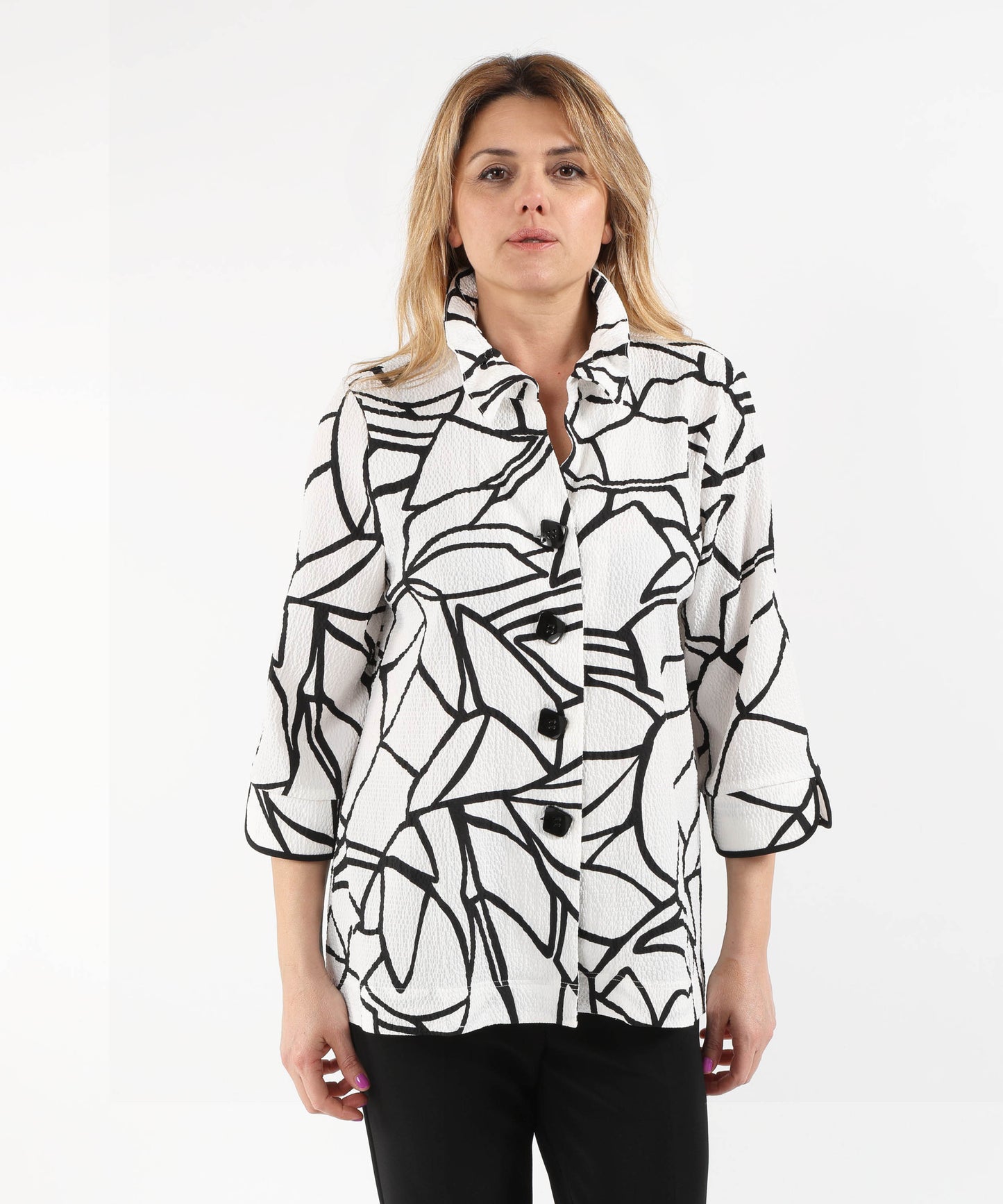 RIBKOFF A-Line Seersucker Jacket with Abstract Print and Contrast Buttons