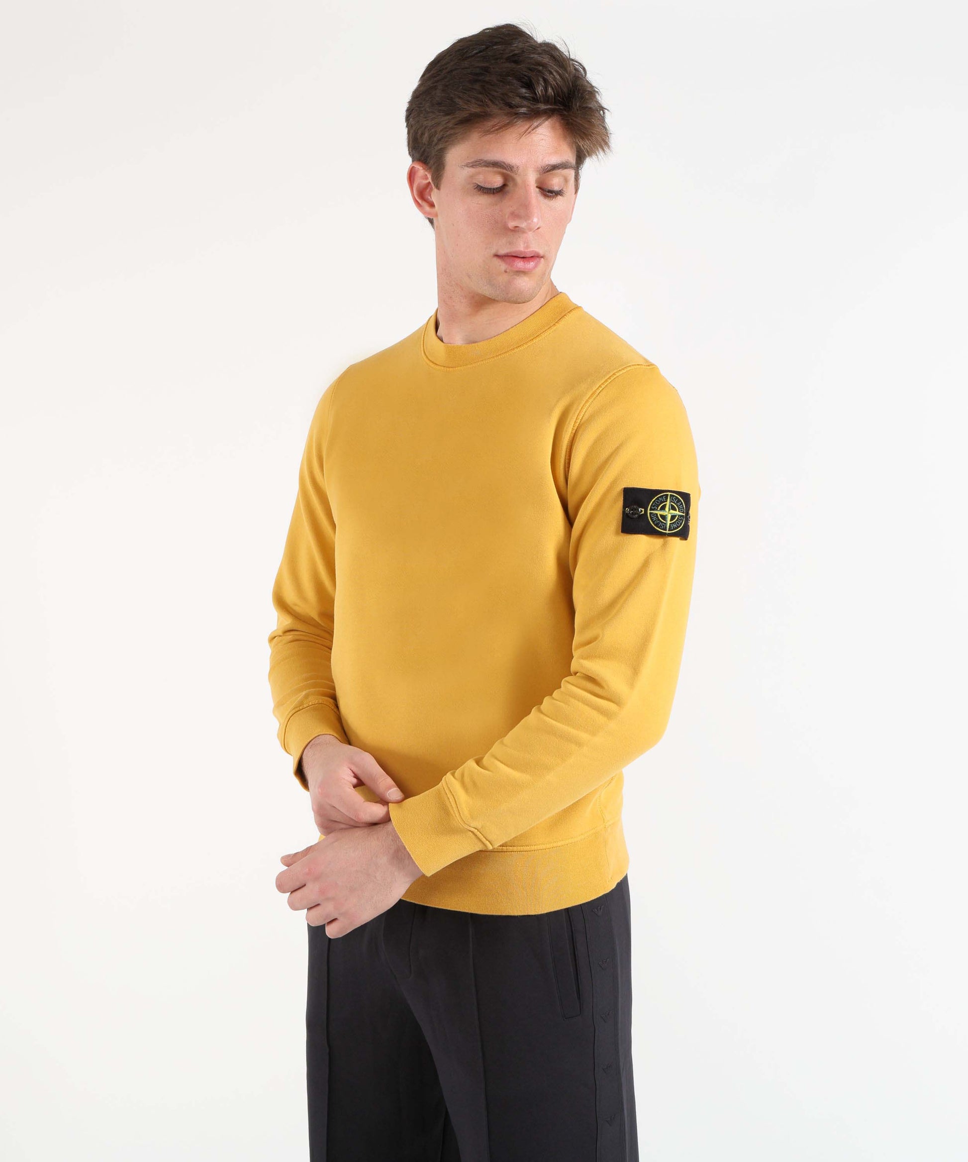 Felpe STONE ISLAND Felpa girocollo regular fit con polsini elasticizzati Mostarda | STONE ISLAND