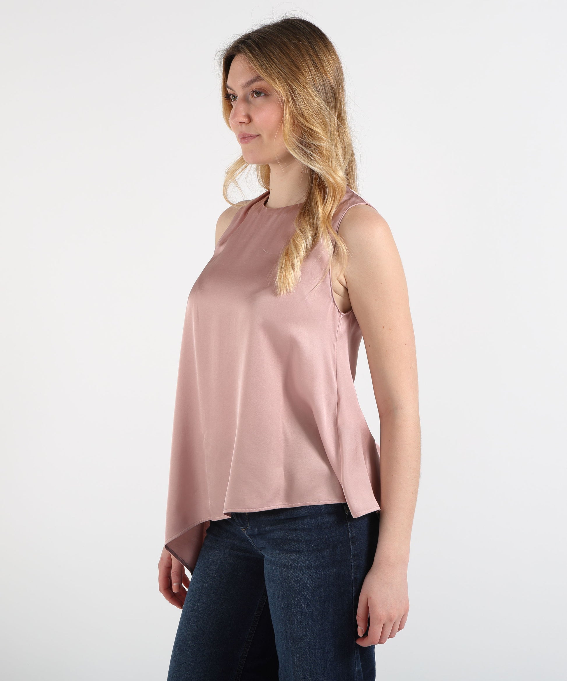 Top LIUJO BLACK Top Smanicato Donna con Fiocco e Chiusura a Bottoncino Nude | LIUJO BLACK