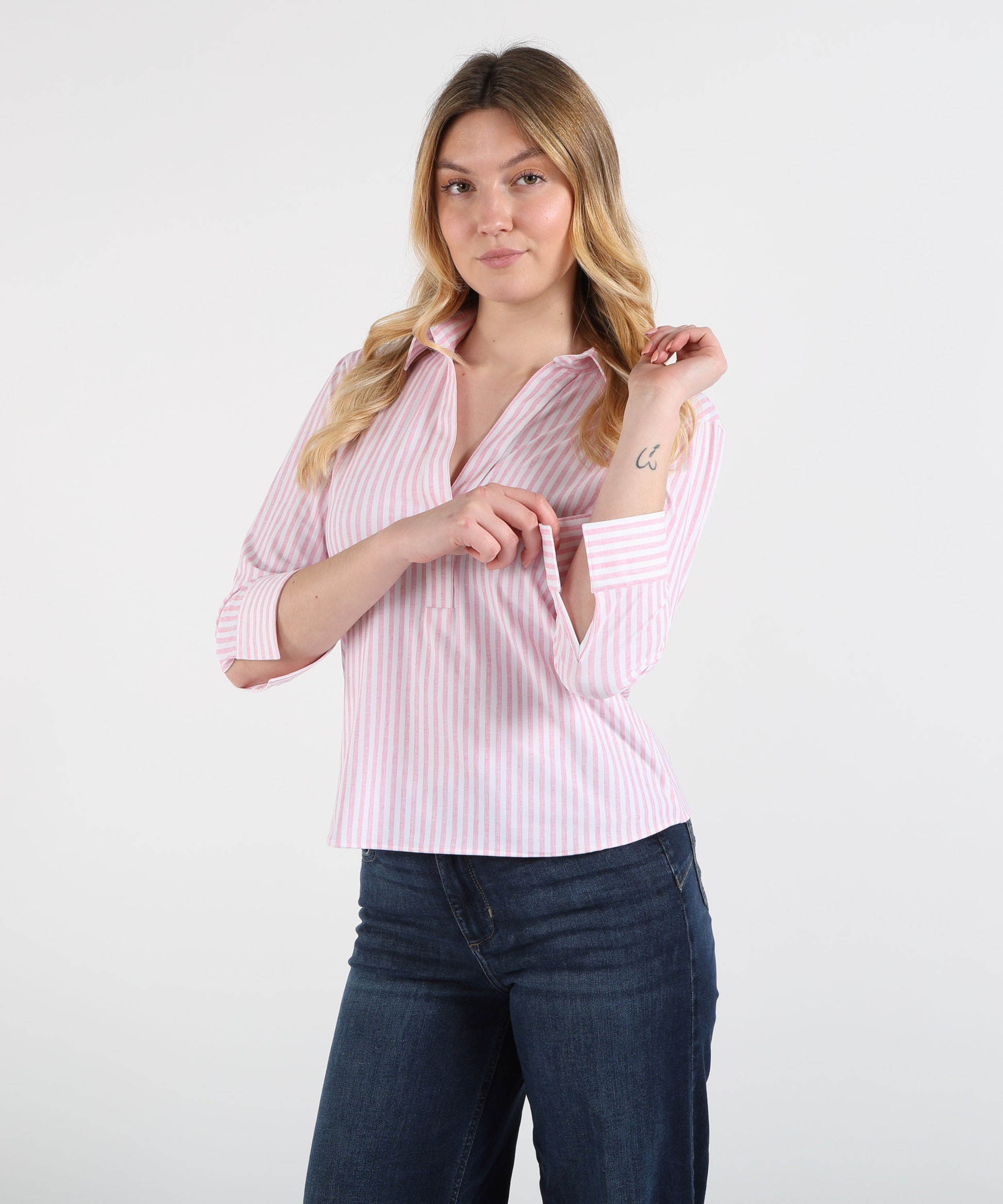 Shirts GHIRARDELLI Women’s Buttonless V-Neck Shirt Rigata rosa/bianco | GHIRARDELLI