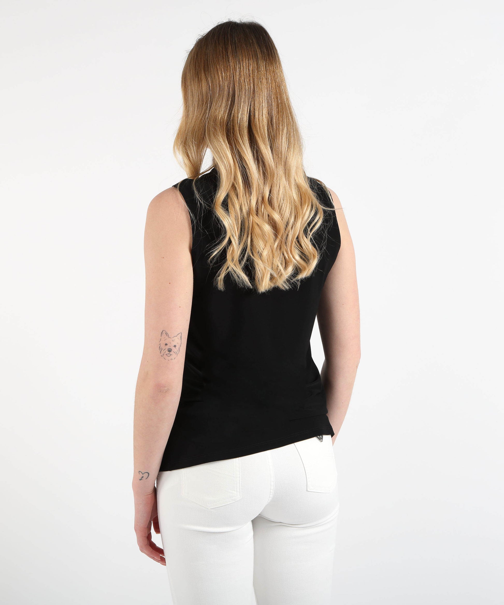 Tops RIBKOFF Sleeveless A-Line Silk-Effect Knit V-Neck Top Nero | RIBKOFF