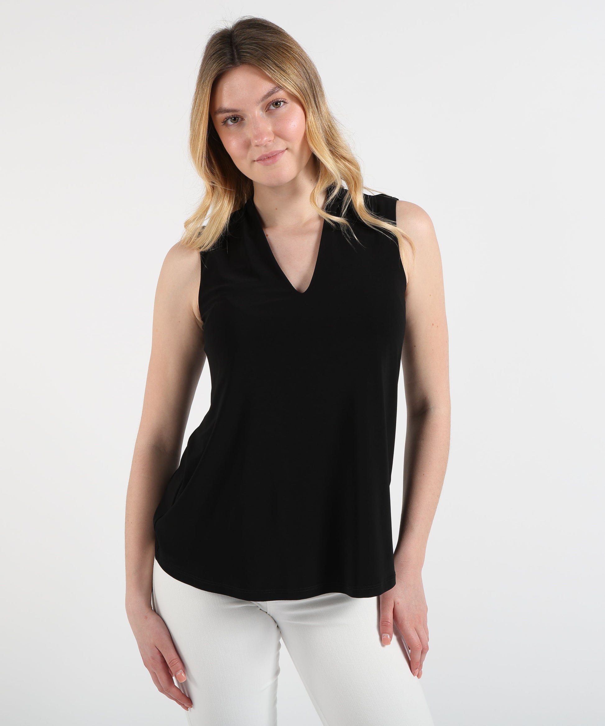 Tops RIBKOFF Sleeveless A-Line Silk-Effect Knit V-Neck Top Nero | RIBKOFF