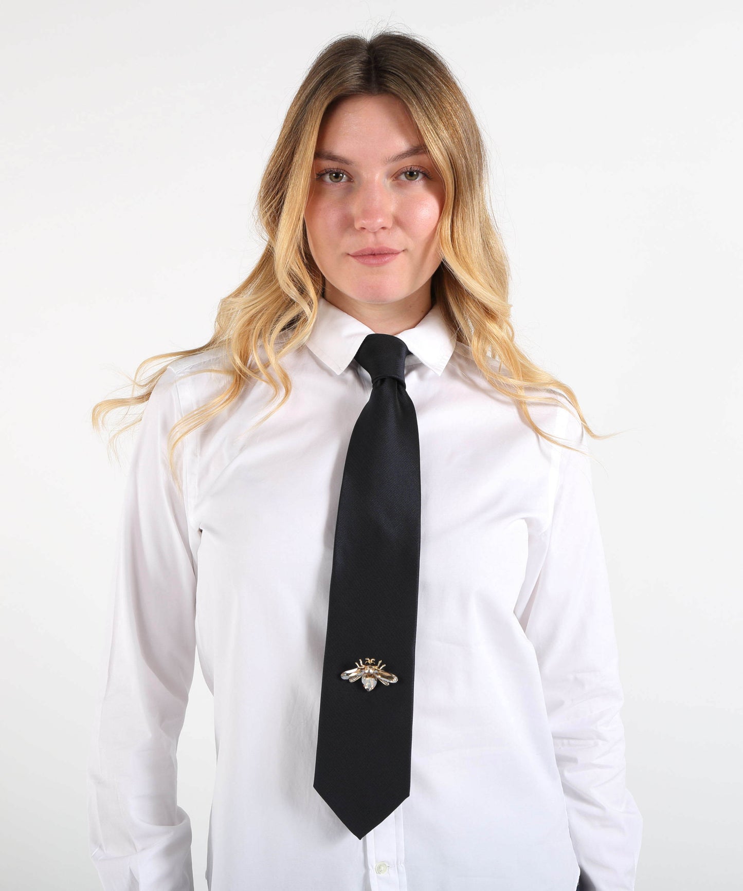 MARINO Tie with Brooch