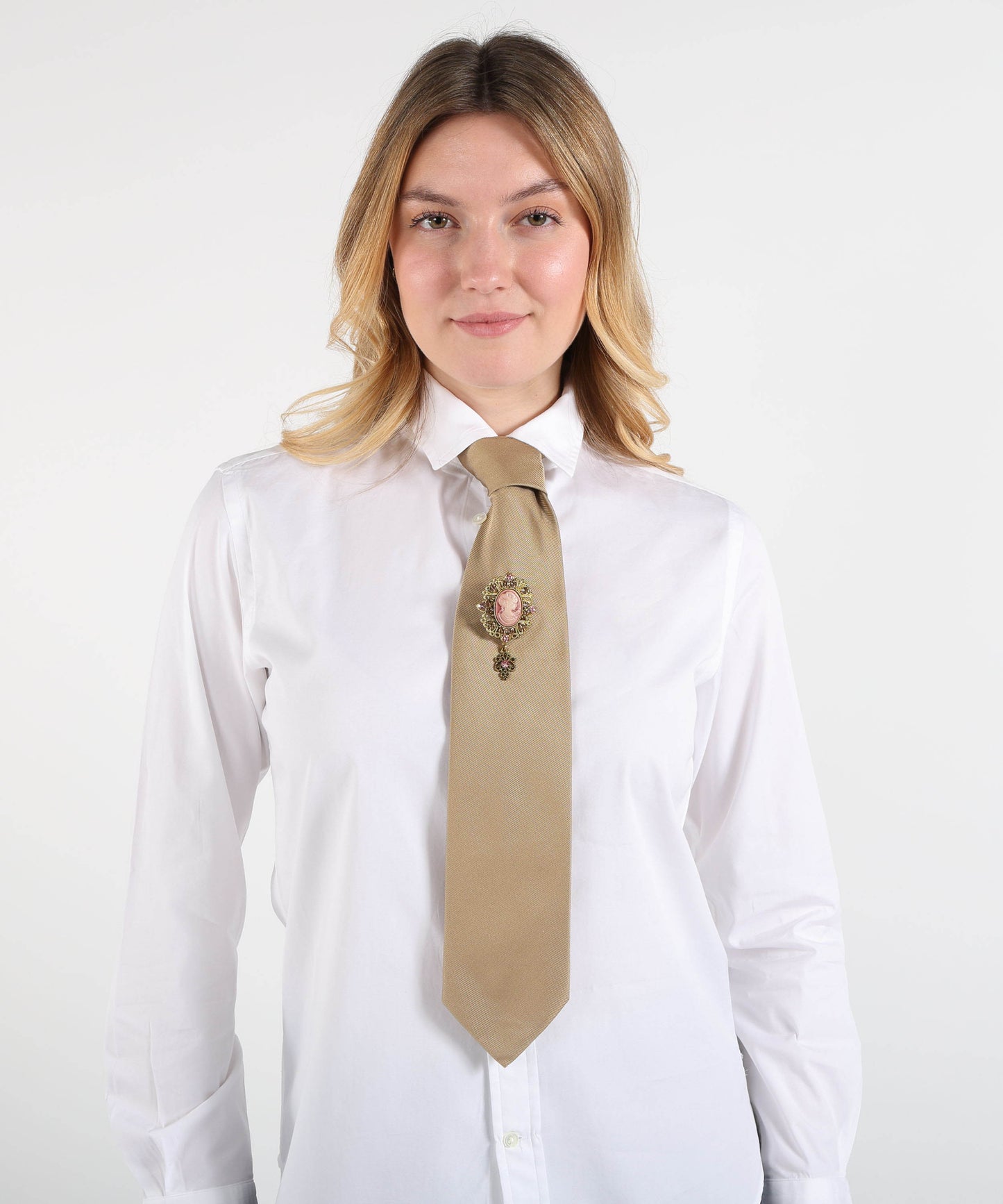 MARINO Tie with Brooch