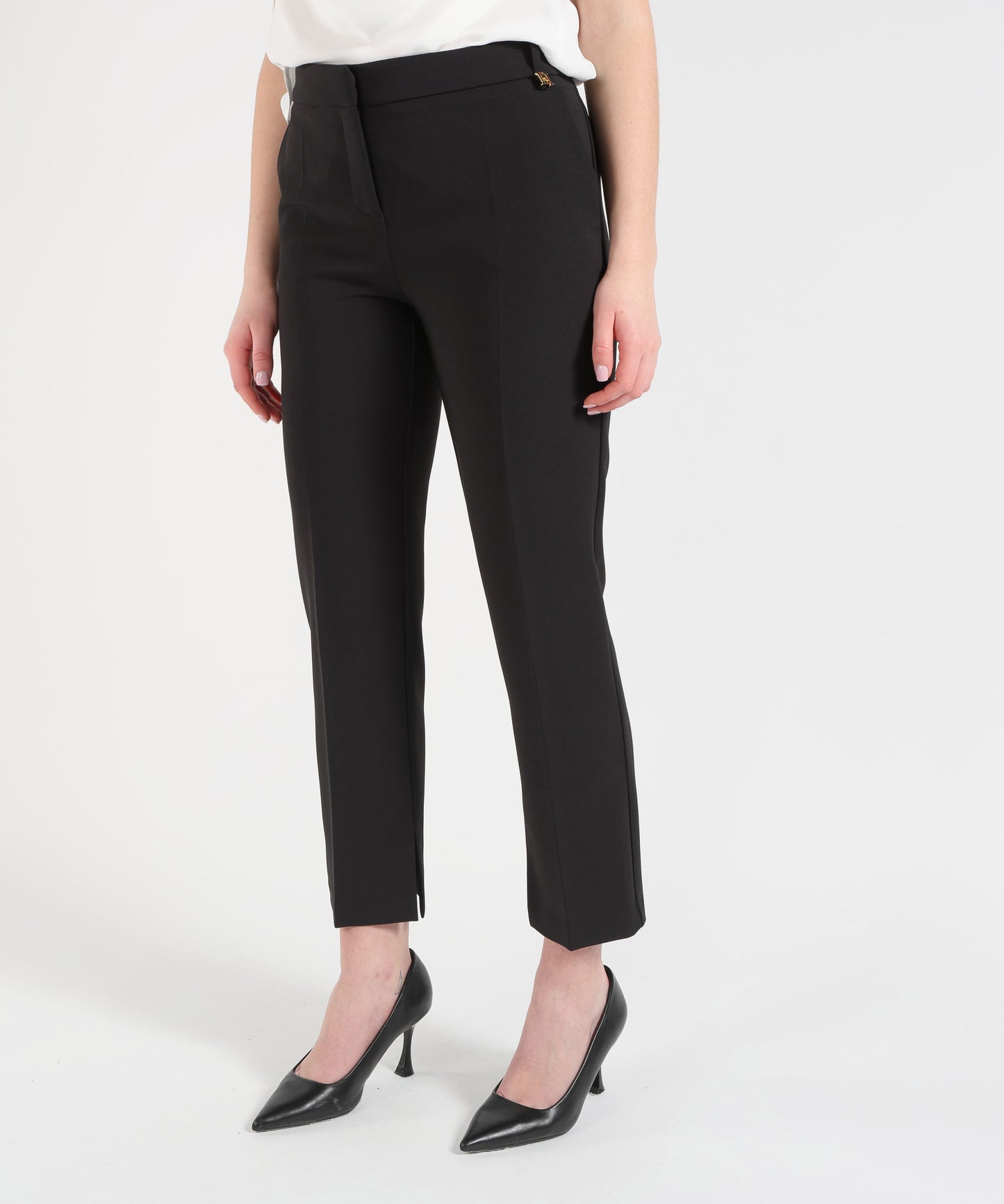 ELISABETTA FRANCHI Pantaloni in crêpe leggero con logo charm