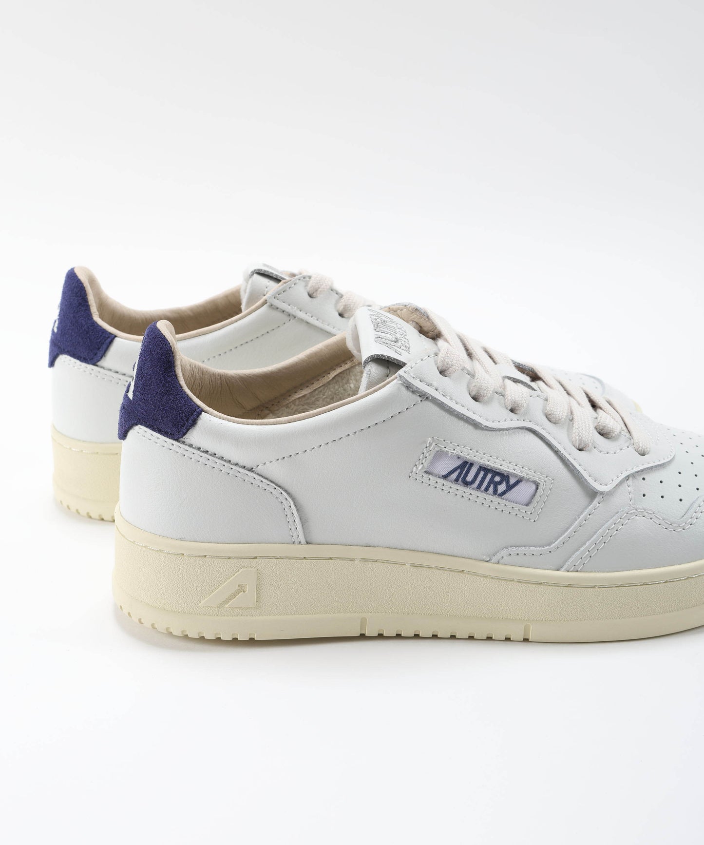 AUTRY SNEAKERS MEDALIST LOW IN PELLE BIANCA E SUEDE BLUE DEPTHS