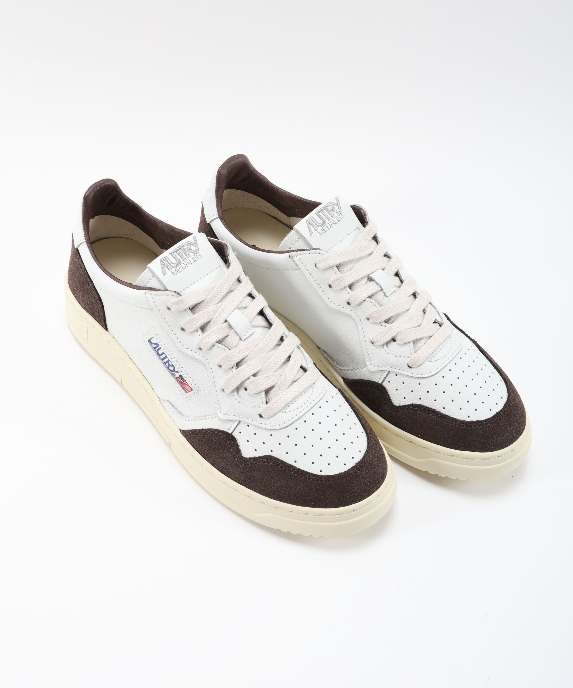 Sneakers AUTRY SNEAKERS MEDALIST LOW IN PELLE BIANCA E SUEDE MOGANO Marrone | AUTRY