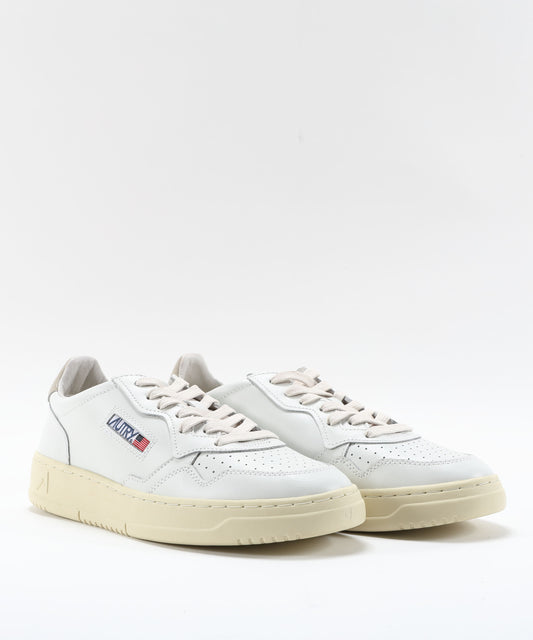Sneakers AUTRY SNEAKERS MEDALIST LOW IN PELLE BIANCA E FEATHER GRAY Bianco | AUTRY