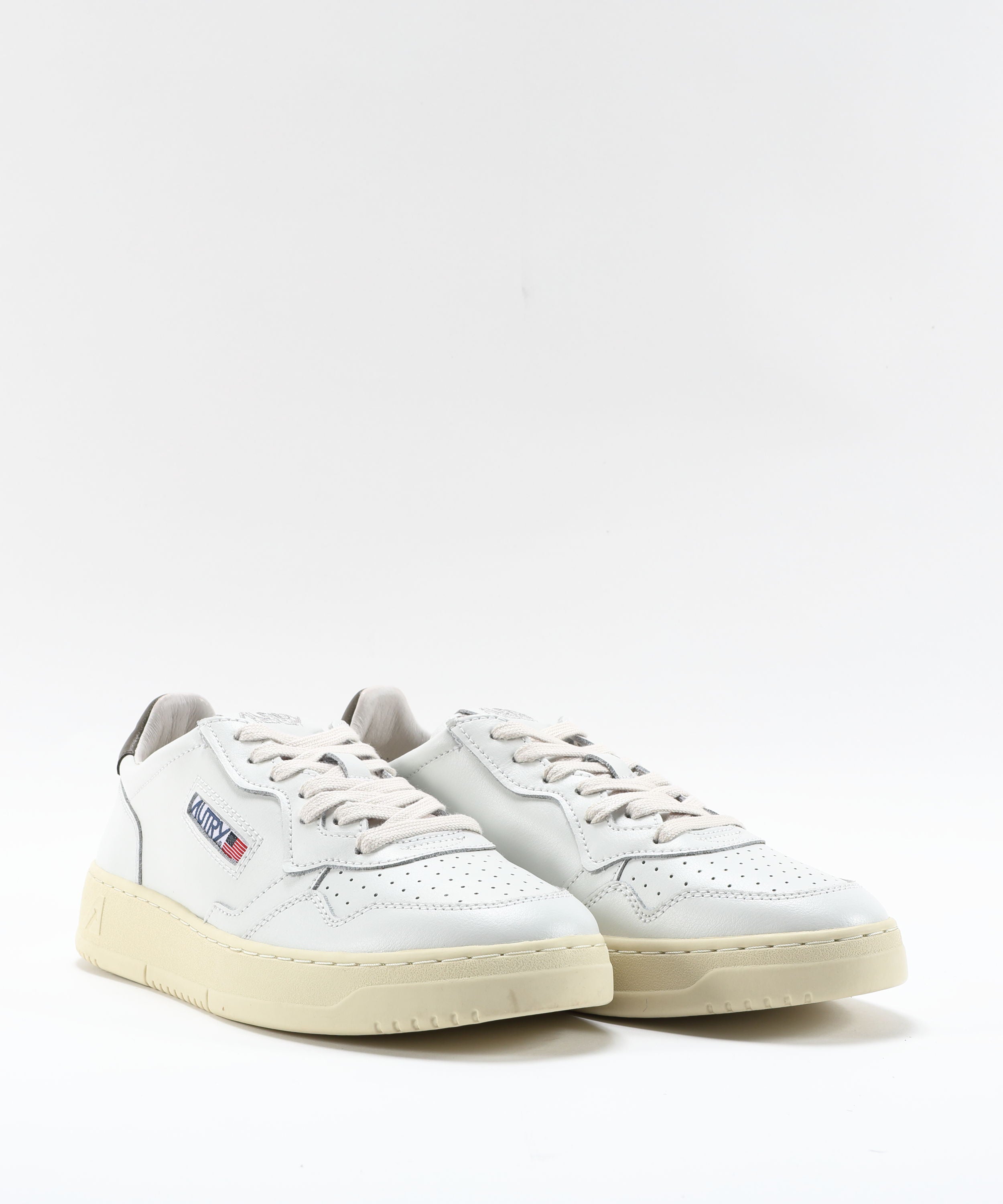 Sneakers AUTRY SNEAKERS MEDALIST LOW IN PELLE BIANCA E CHOCOLATE Bianco/marrone | AUTRY