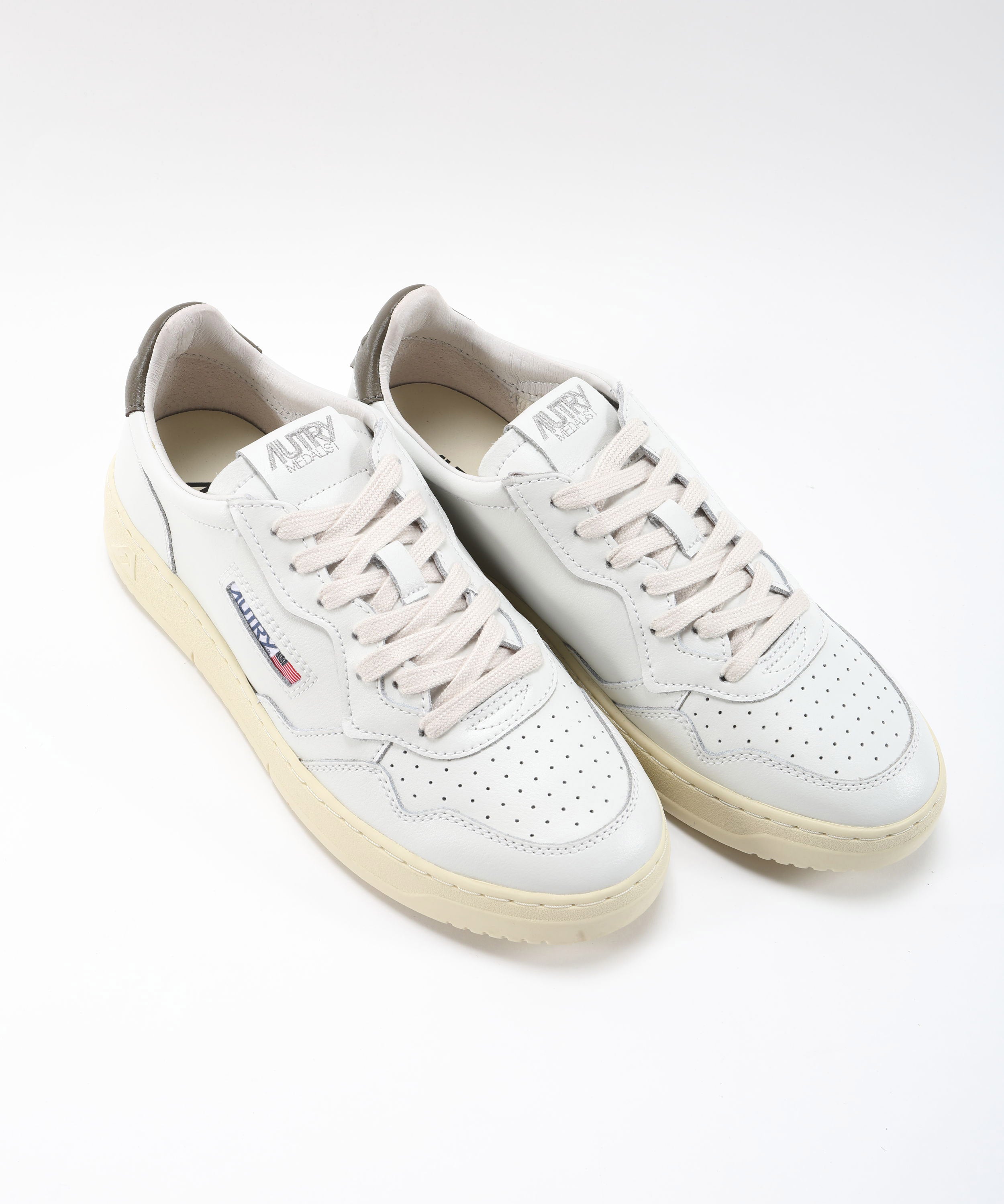 Sneakers AUTRY SNEAKERS MEDALIST LOW IN PELLE BIANCA E CHOCOLATE Bianco/marrone | AUTRY