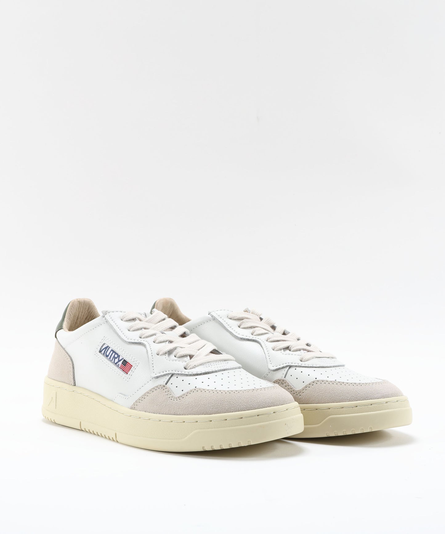 AUTRY SNEAKERS MEDALIST LOW IN SUEDE E PELLE BIANCA E BRONZE GREEN