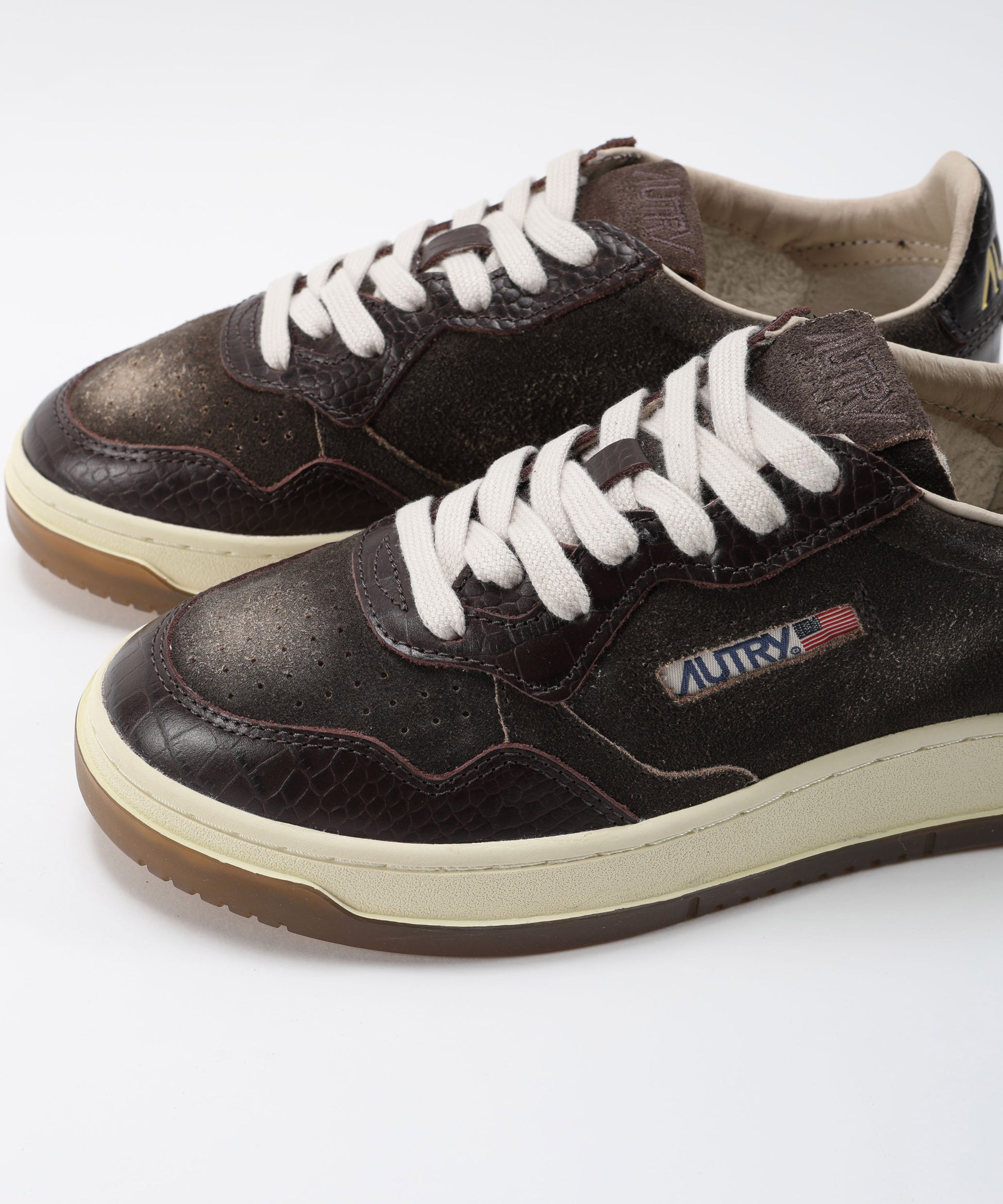 Sneakers AUTRY SNEAKERS MEDALIST LOW IN SUEDE E PELLE MUSTANG E MARRONE Marrone | AUTRY