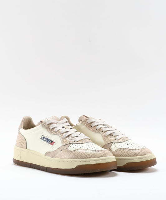 Sneakers AUTRY SNEAKERS MEDALIST LOW IN PELLE MARSHMALLOW E AVORIO Multicolor | AUTRY