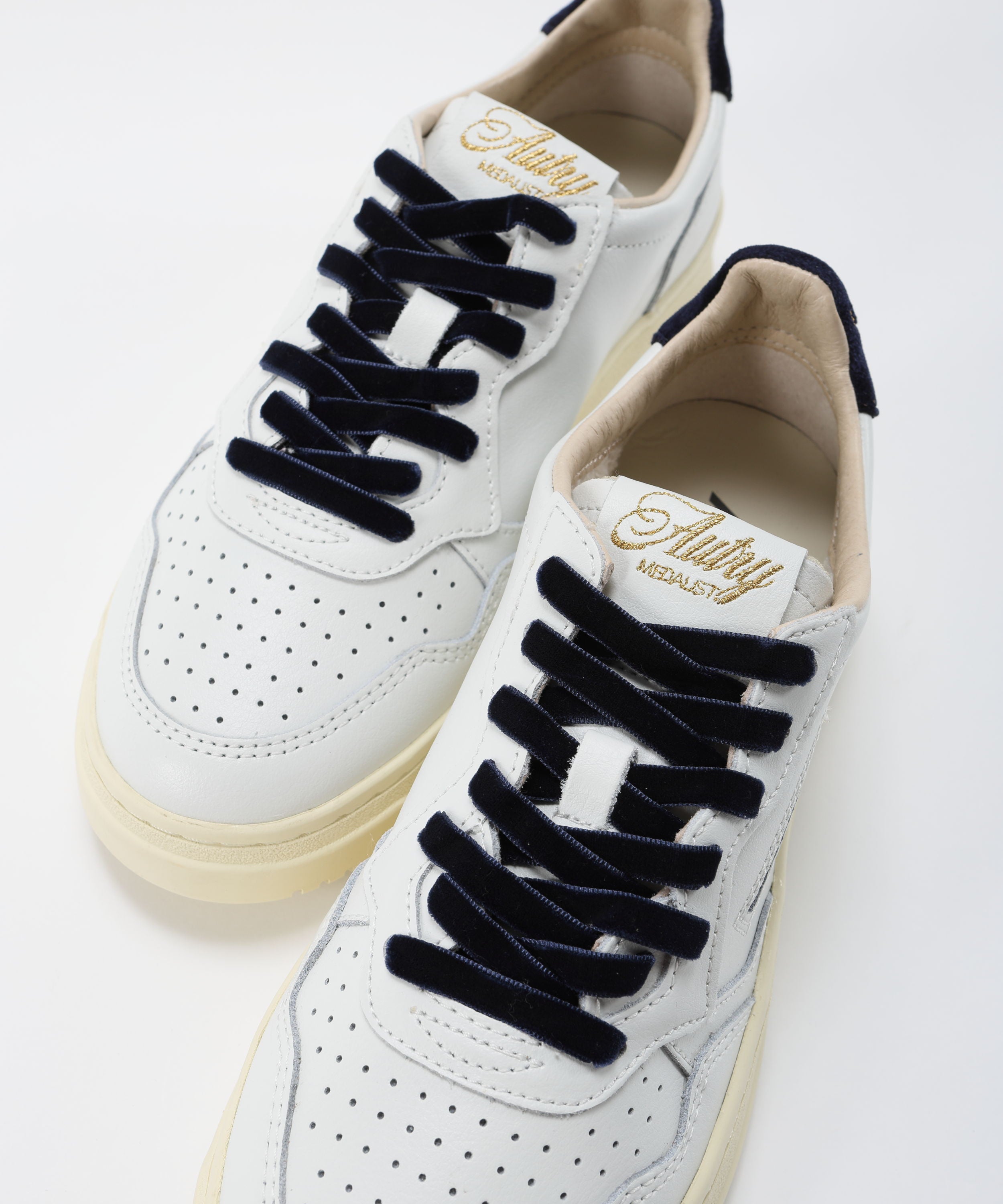 Sneakers AUTRY MEDAGLIA AUTRY SNEAKERS FEMMINILI IN PELLE  BIANCA E BLU Bianco/navy | AUTRY