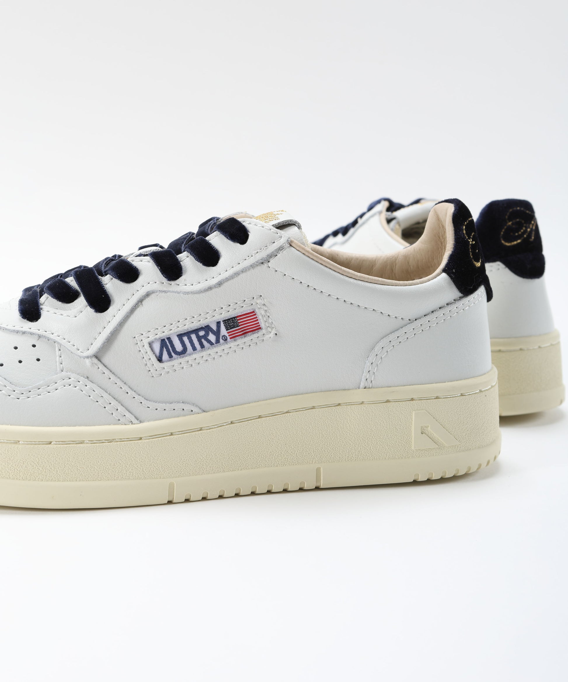 Sneakers AUTRY MEDAGLIA AUTRY SNEAKERS FEMMINILI IN PELLE  BIANCA E BLU Bianco/navy | AUTRY