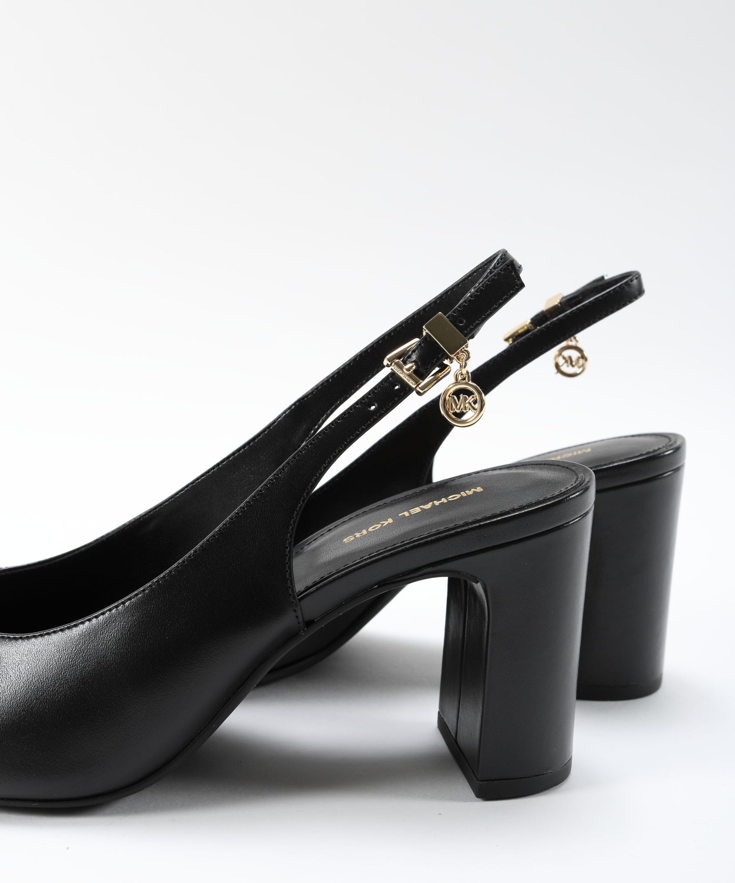 MICHAEL KORS Chanel in Pelle con Punta Lucida