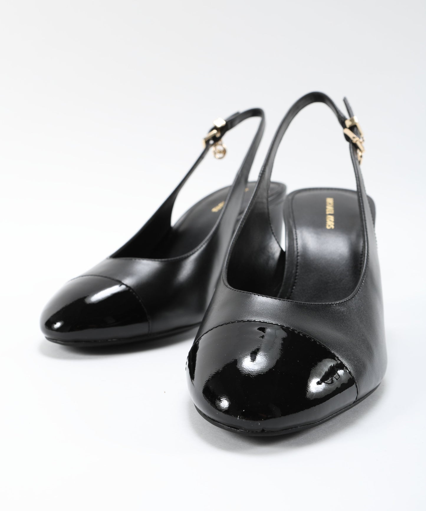 MICHAEL KORS Chanel in Pelle con Punta Lucida