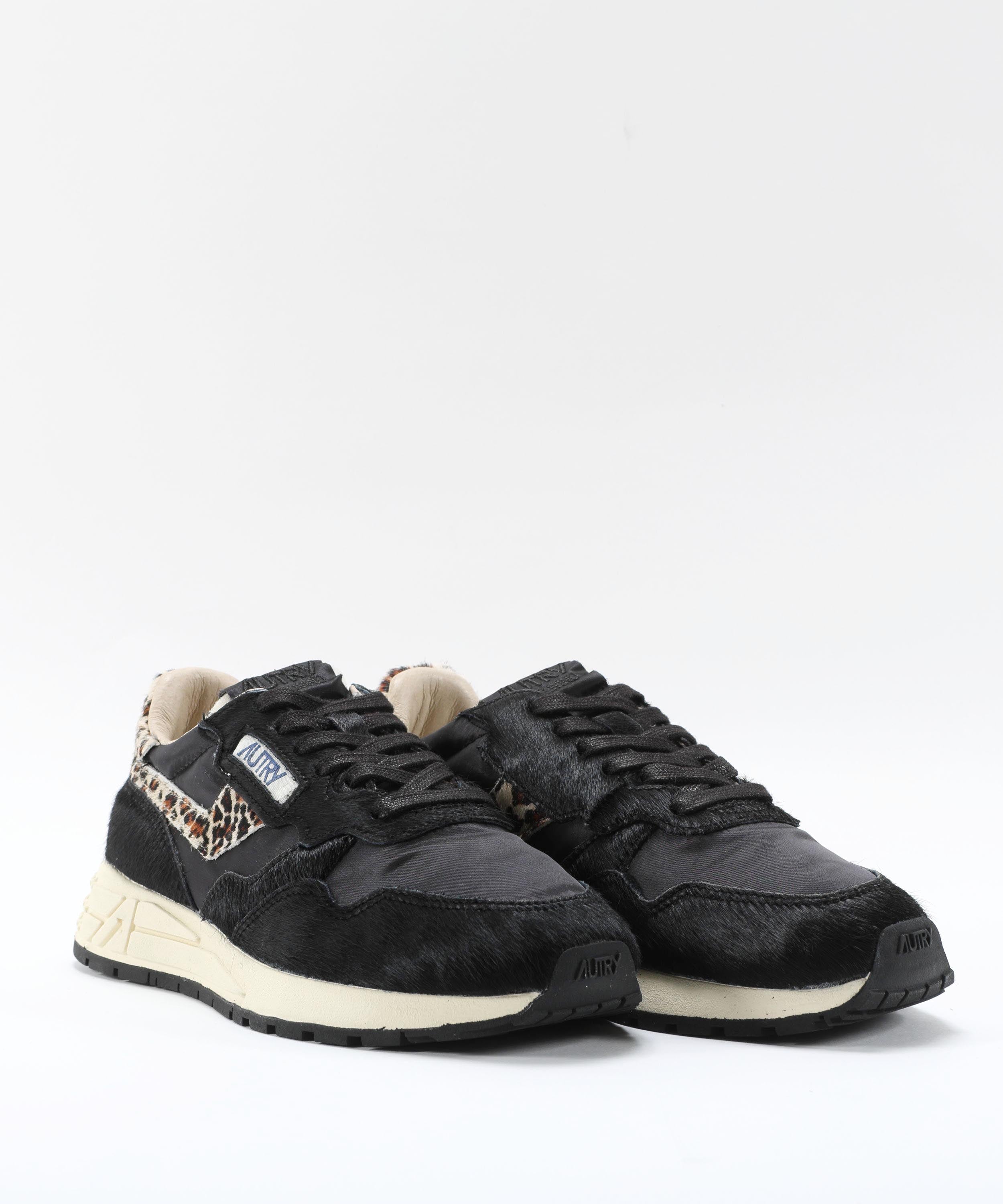 Sneakers AUTRY Running Sneakers with Leopard-Print Calf Hair Inserts Nero/leopardato | AUTRY