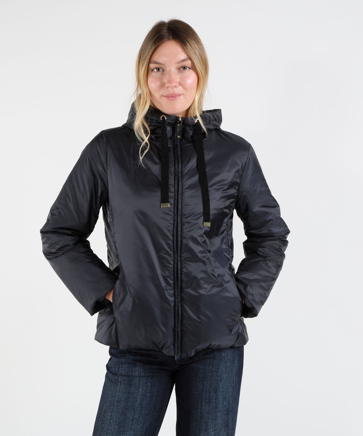 MAX MARA THE CUBE