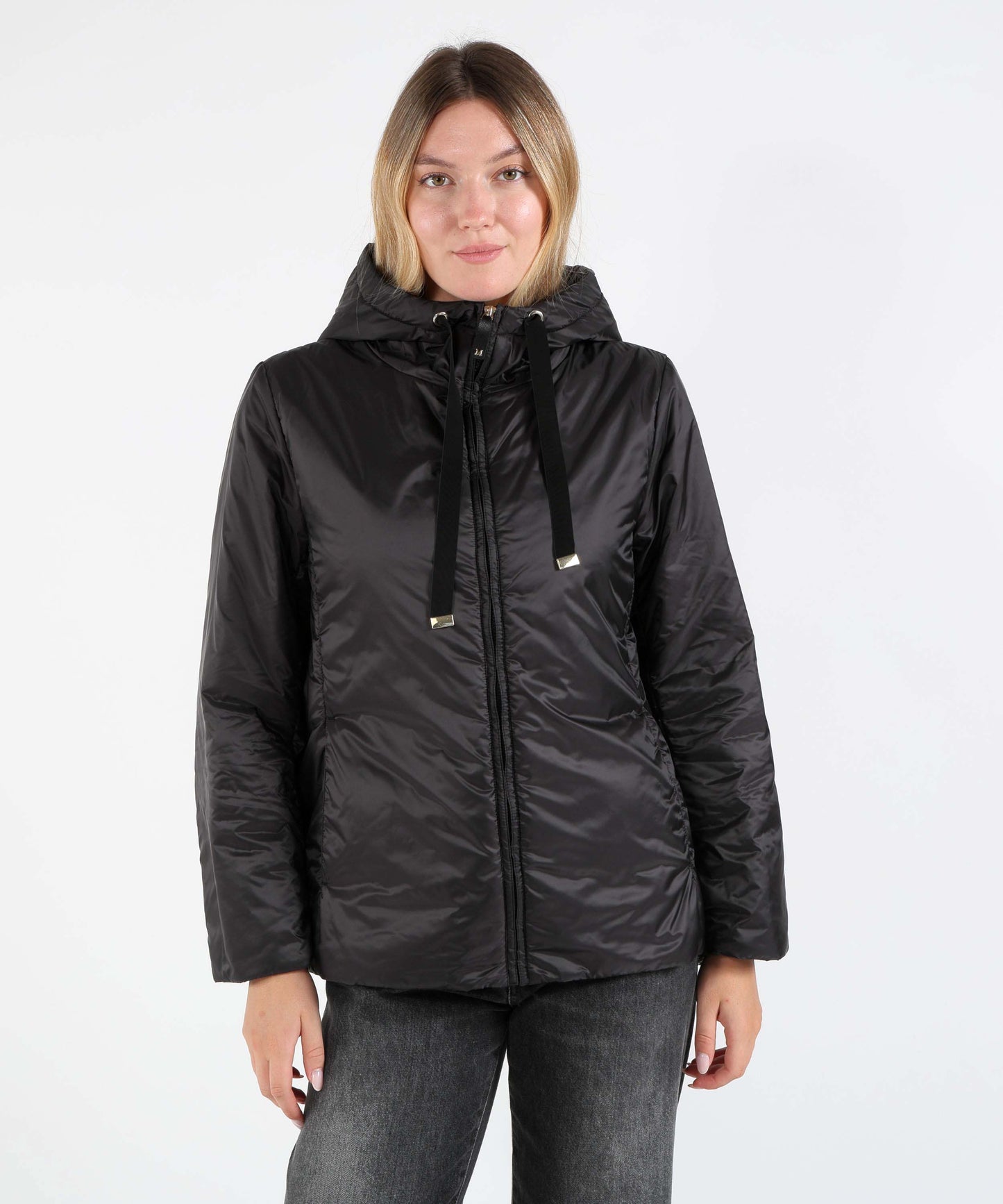 MAX MARA THE CUBE