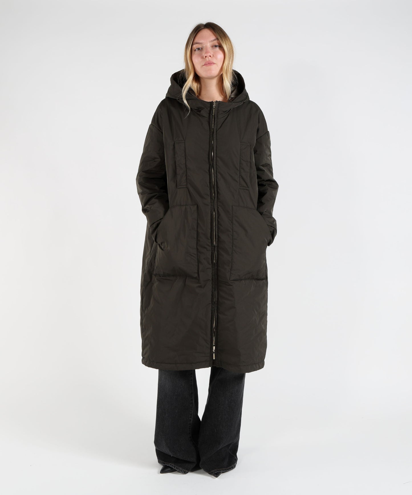 MAX MARA THE CUBE