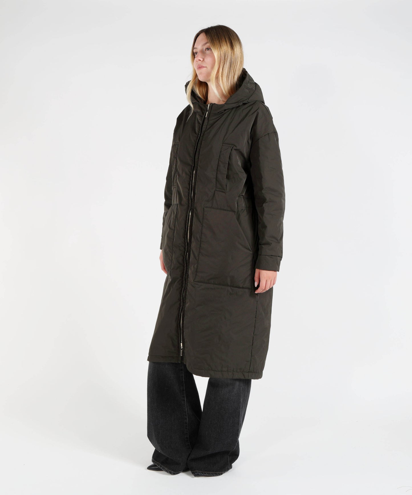 MAX MARA THE CUBE